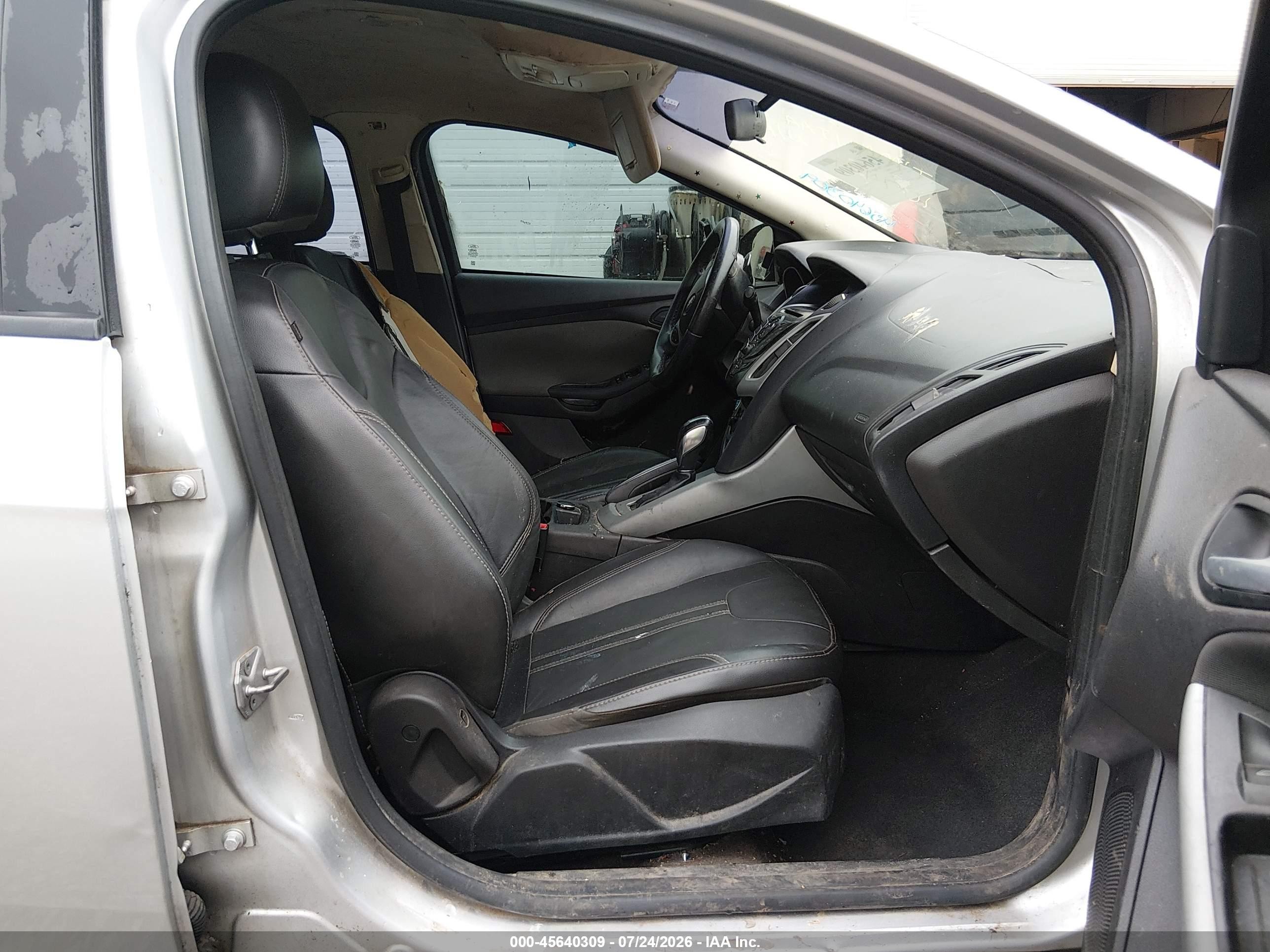 2014 Ford Focus Se Silver vin: 1FADP3F25EL107449