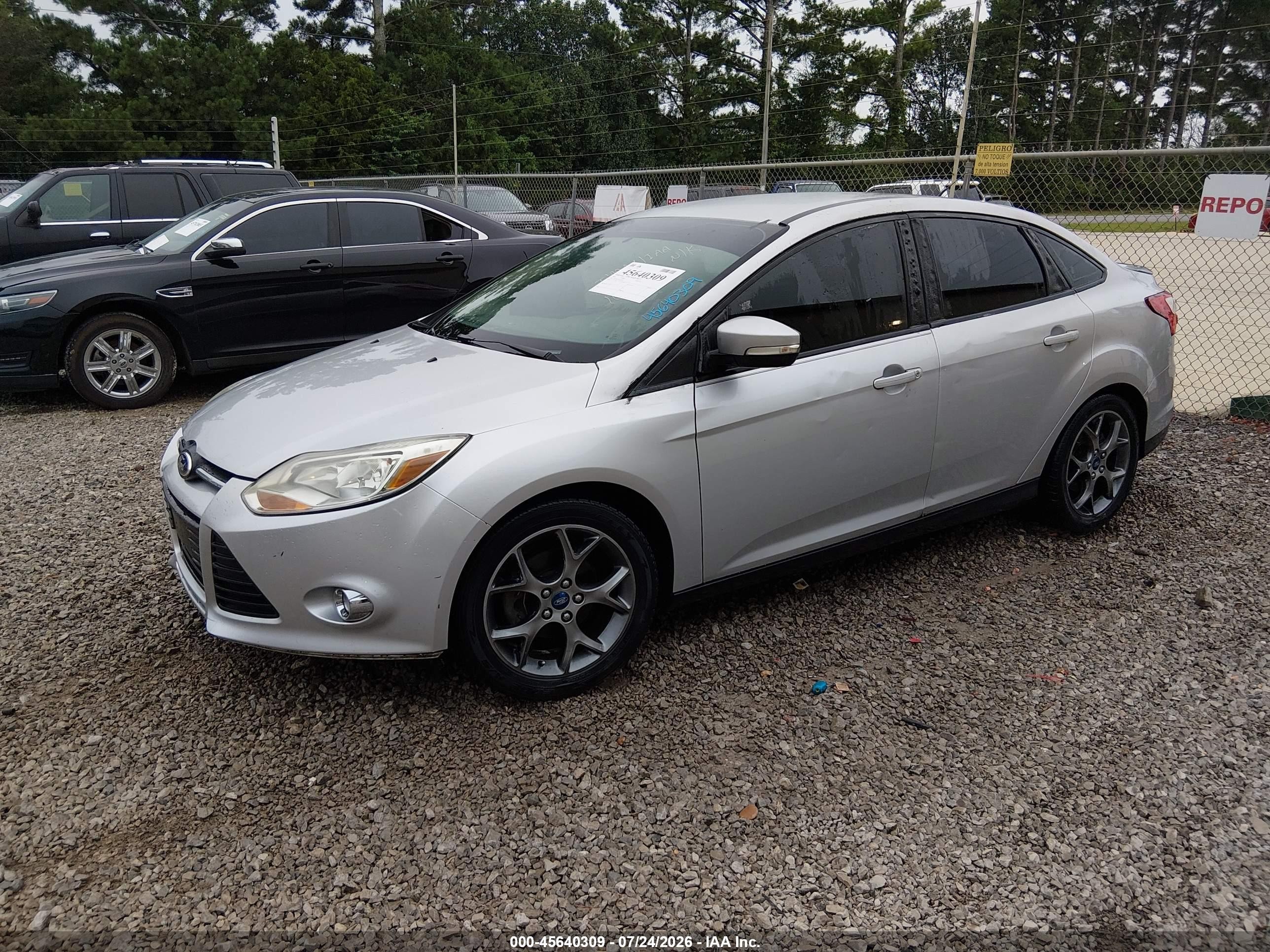 2014 Ford Focus Se Silver vin: 1FADP3F25EL107449
