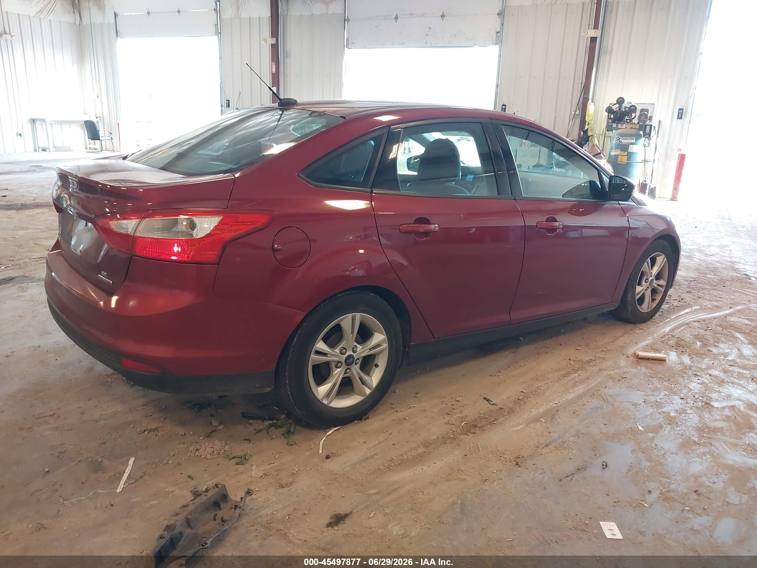 2014 Ford Focus Se Red vin: 1FADP3F25EL107760