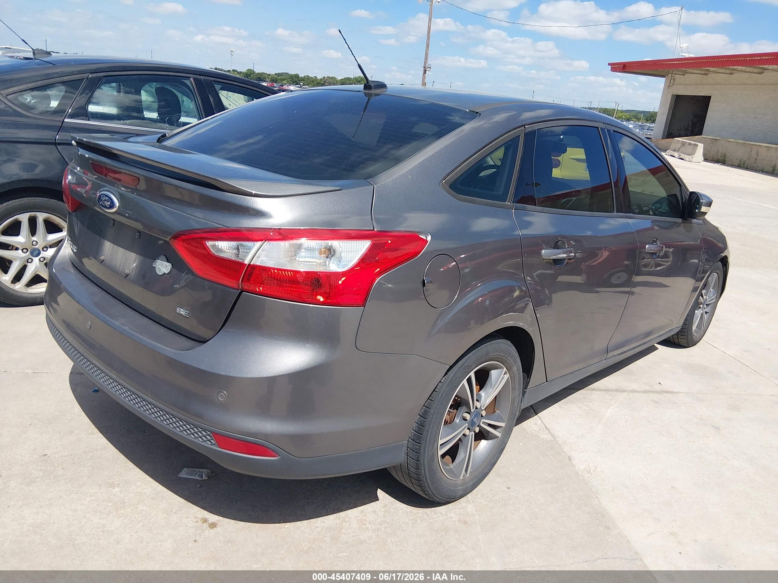 2014 Ford Focus Se Gray vin: 1FADP3F25EL111114