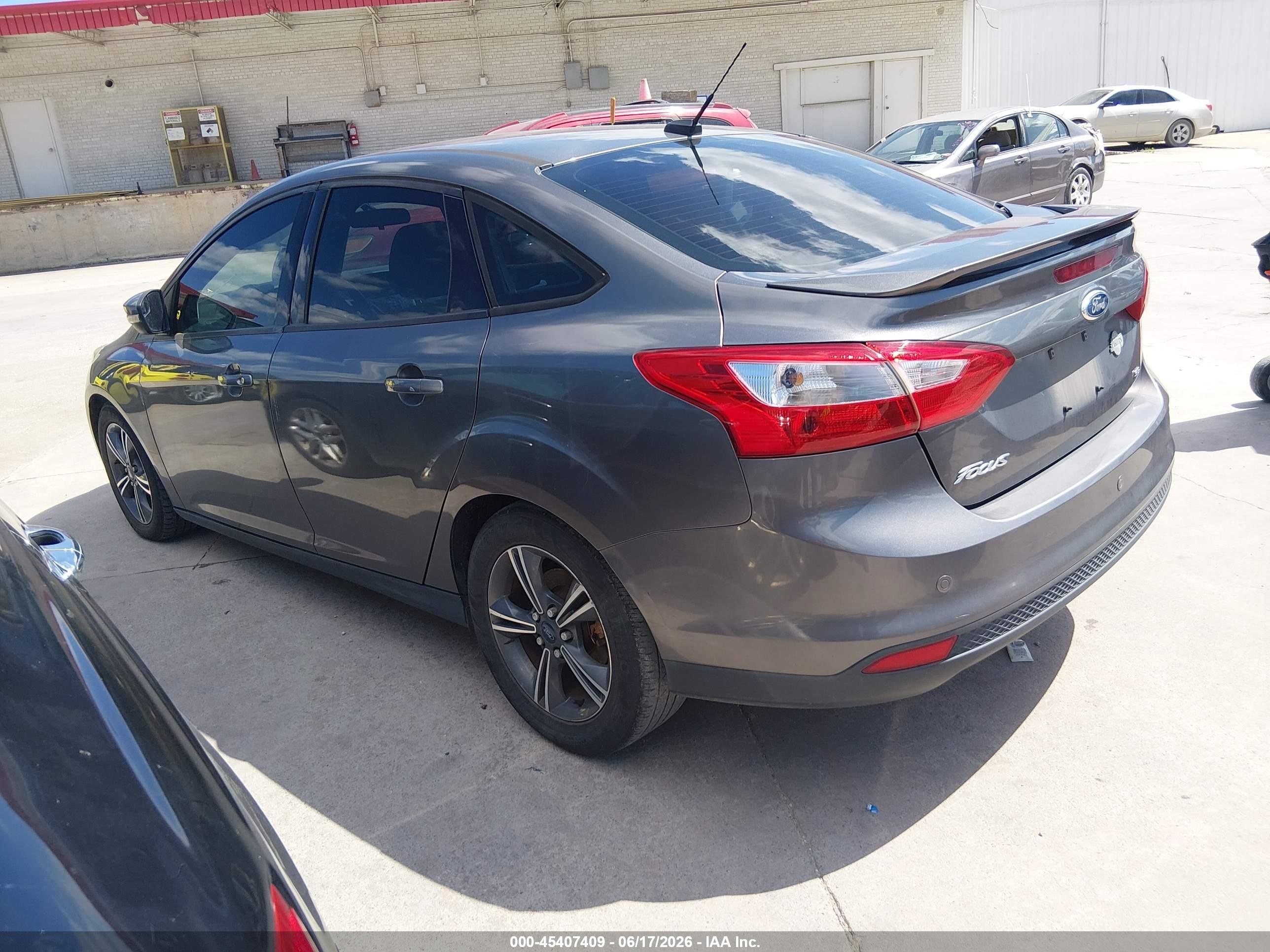2014 Ford Focus Se Gray vin: 1FADP3F25EL111114