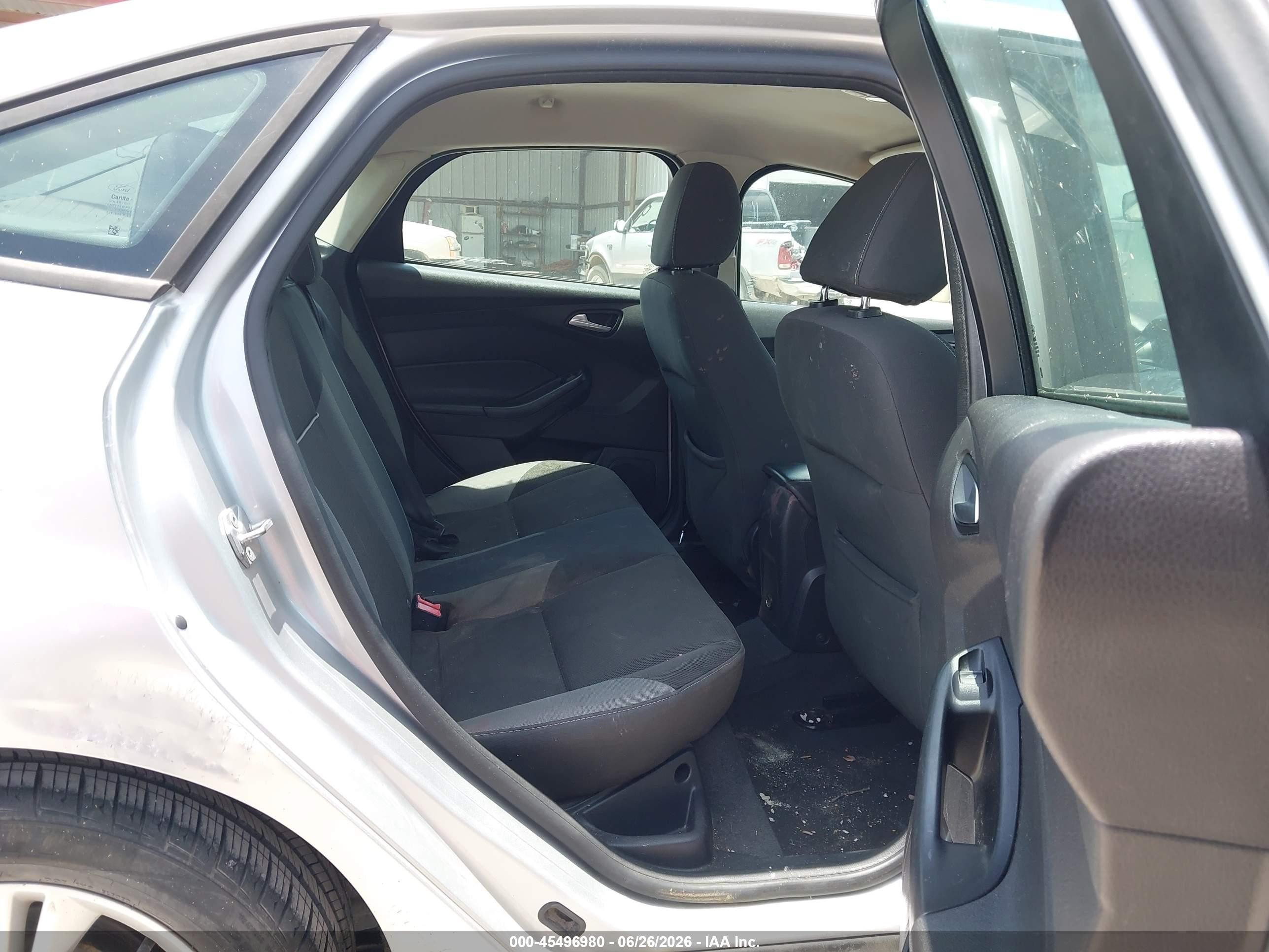 2014 Ford Focus Se Silver vin: 1FADP3F25EL117639