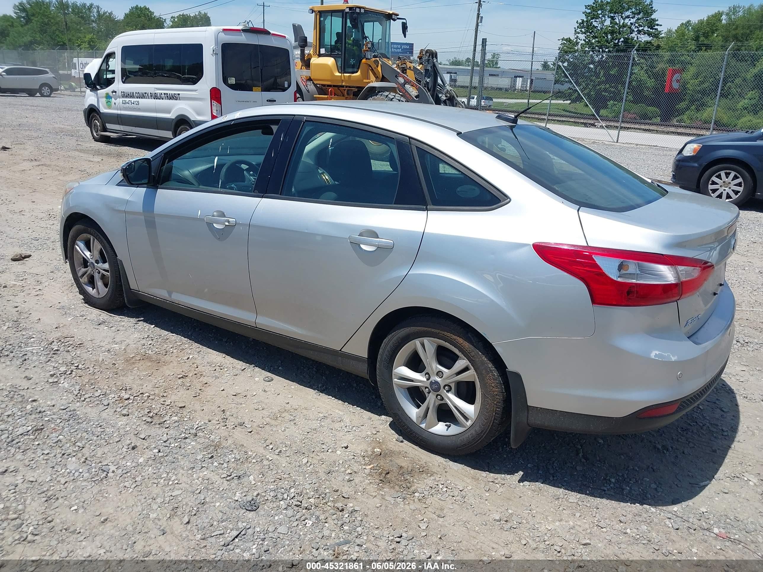 2014 Ford Focus Se Silver vin: 1FADP3F25EL129192