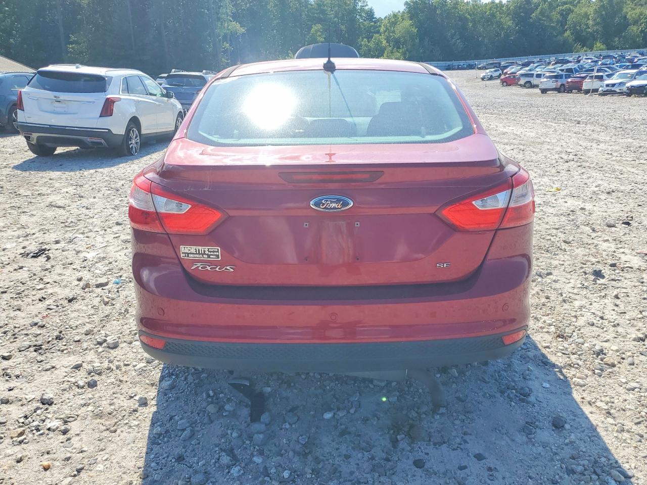 2014 Ford Focus Se Red vin: 1FADP3F25EL134361