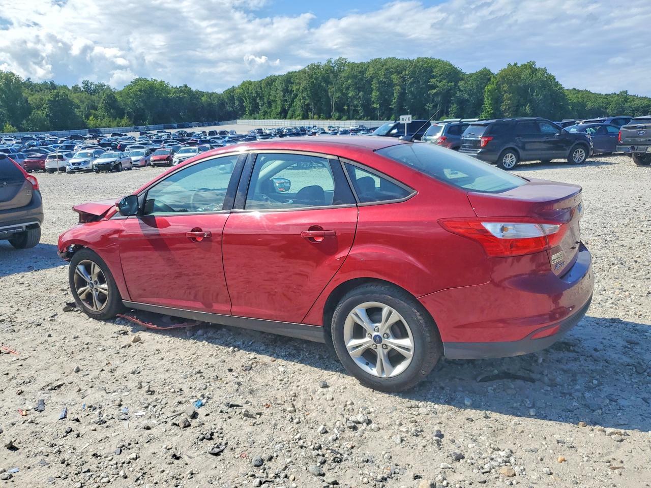 2014 Ford Focus Se Red vin: 1FADP3F25EL134361