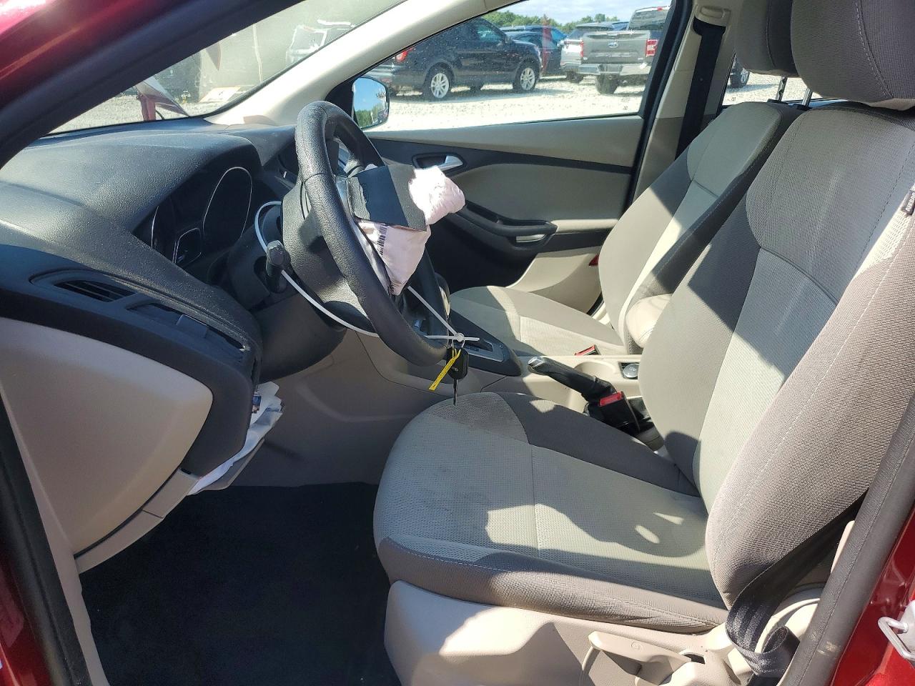 2014 Ford Focus Se Red vin: 1FADP3F25EL134361