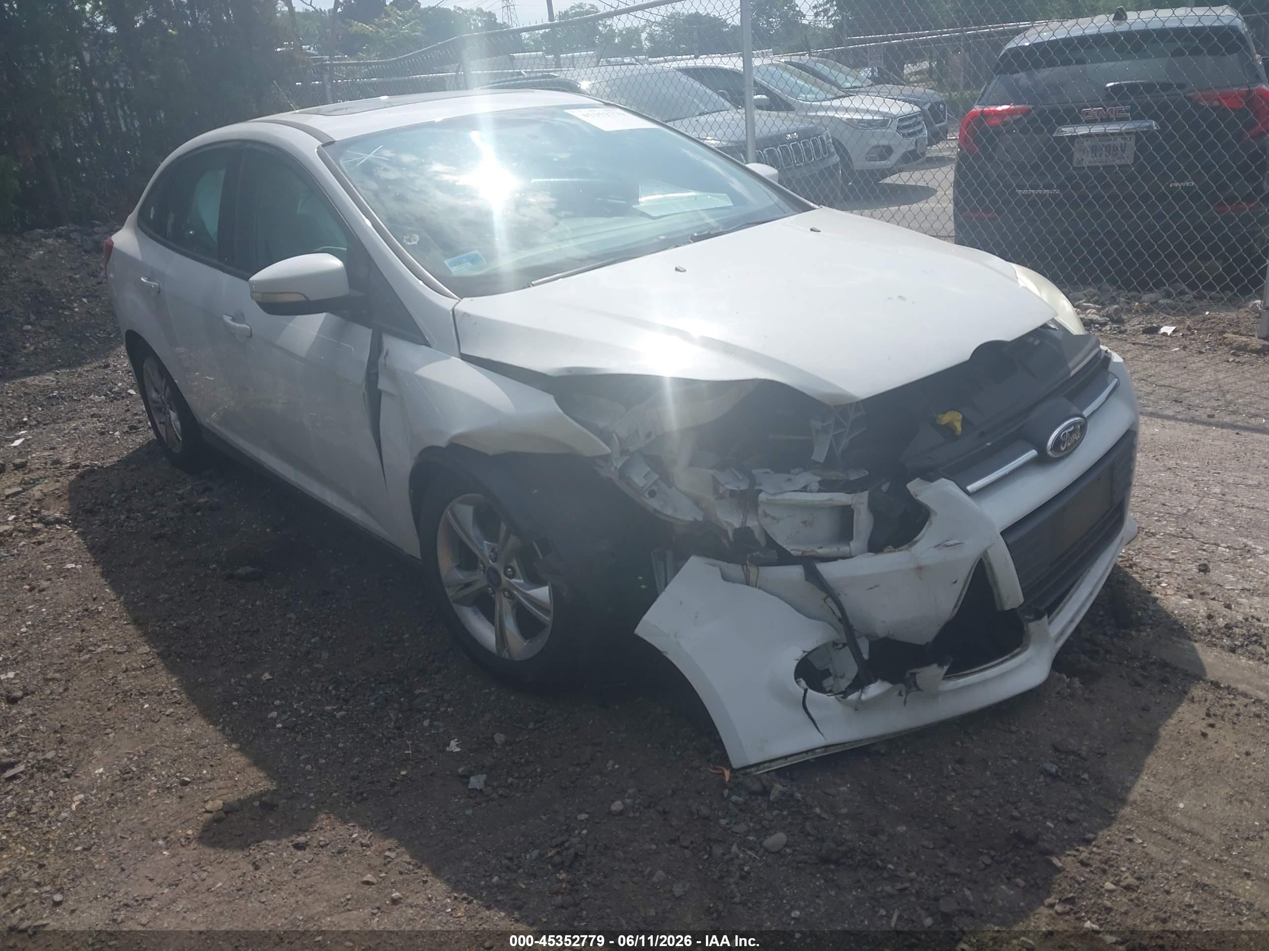2014 Ford Focus Se White vin: 1FADP3F25EL146610