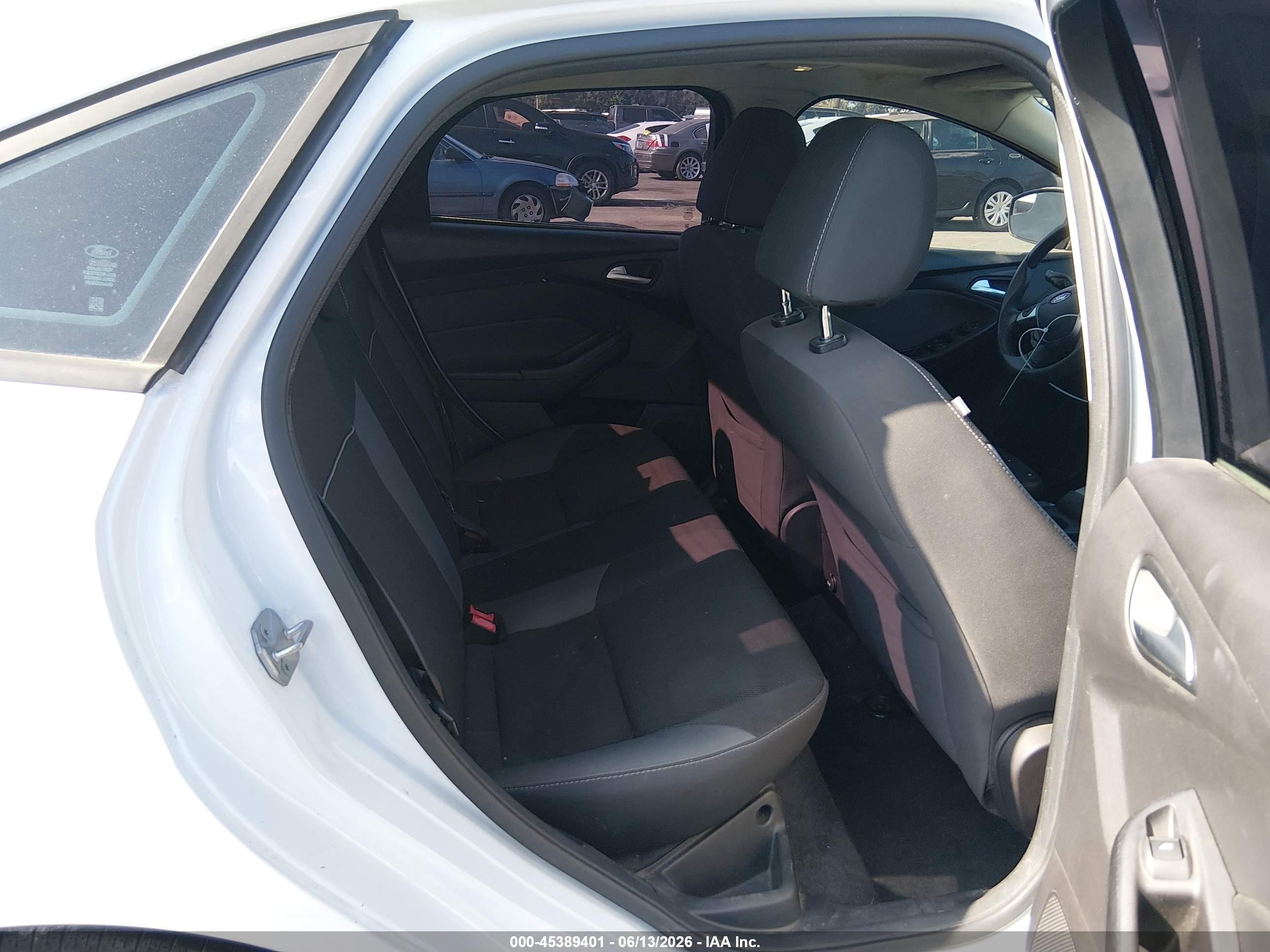 2014 Ford Focus Se White vin: 1FADP3F25EL150690