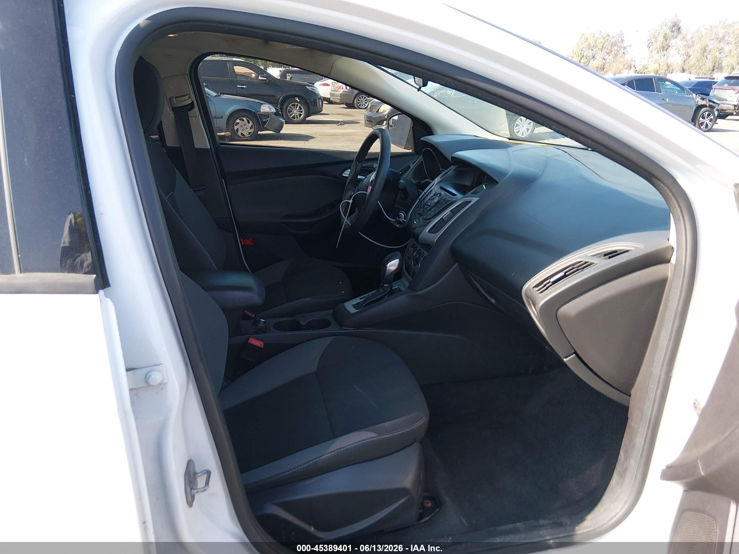 2014 Ford Focus Se White vin: 1FADP3F25EL150690