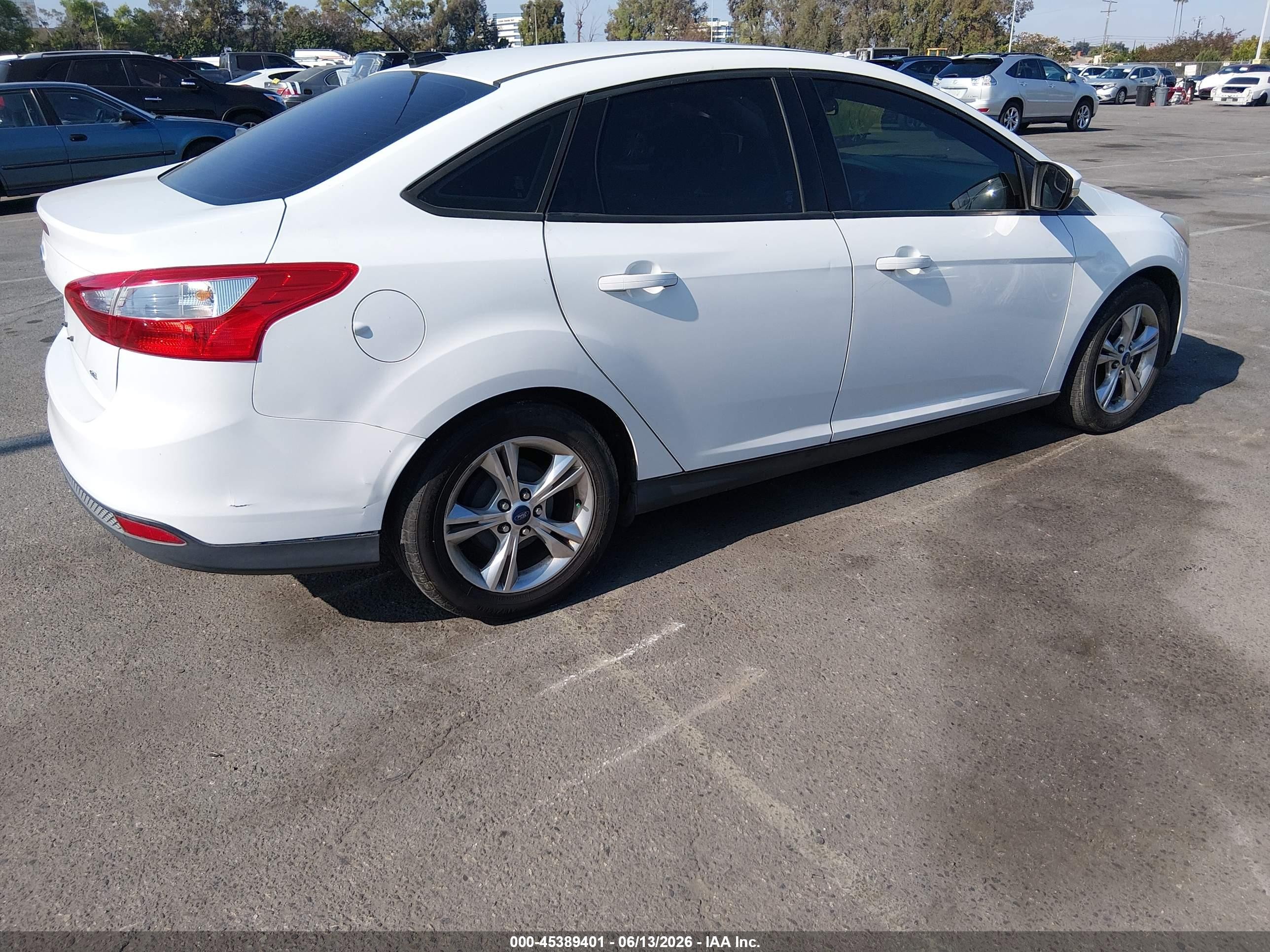 2014 Ford Focus Se White vin: 1FADP3F25EL150690