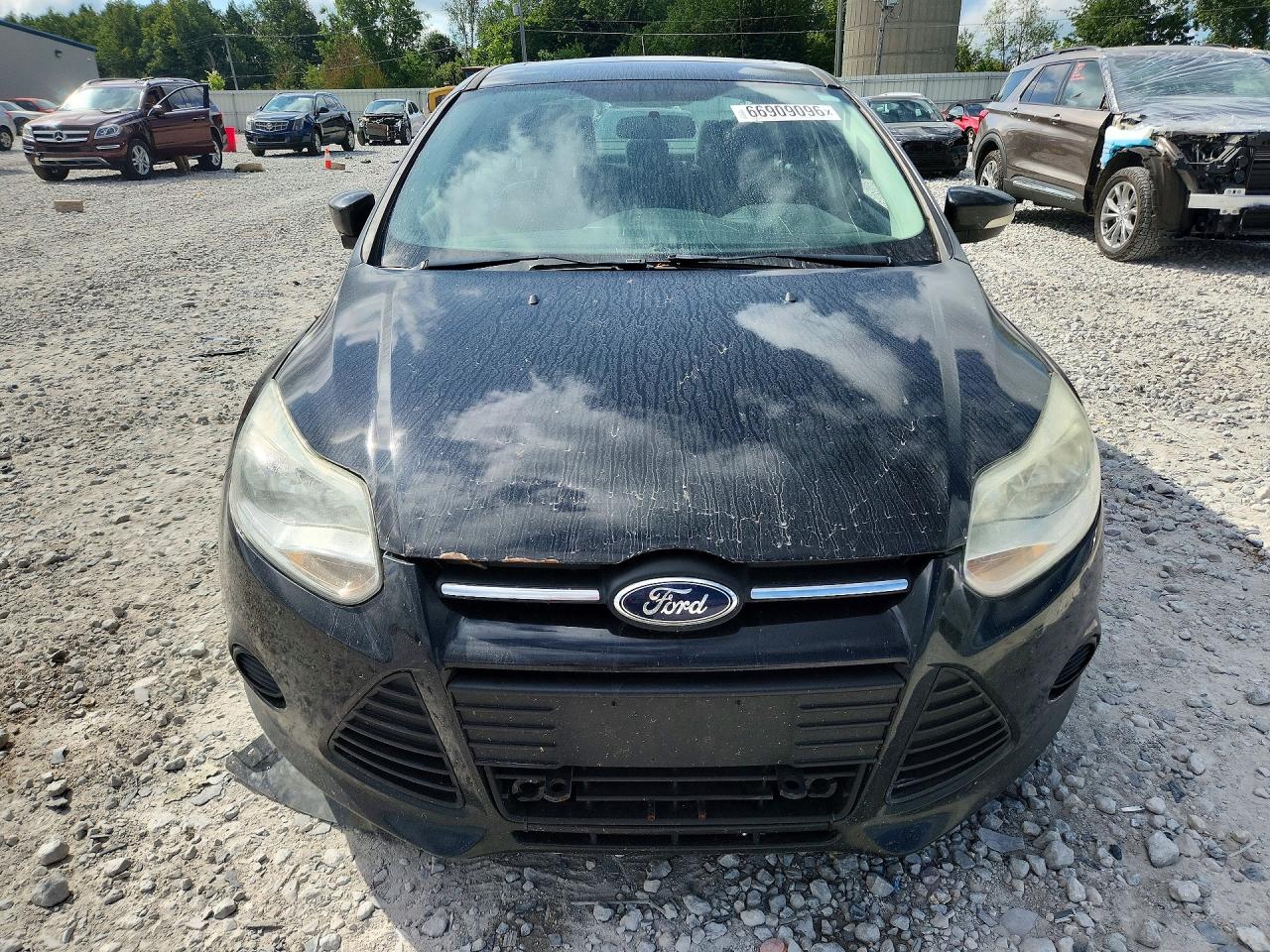 2014 Ford Focus Se Black vin: 1FADP3F25EL153444