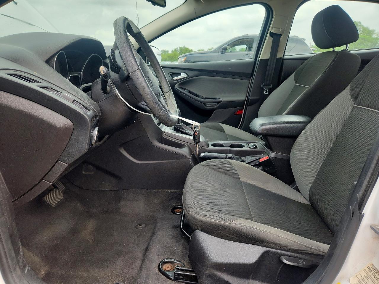 2014 Ford Focus Se Белый vin: 1FADP3F25EL157395
