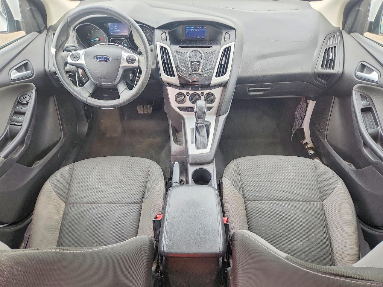 2014 Ford Focus Se Белый vin: 1FADP3F25EL157395