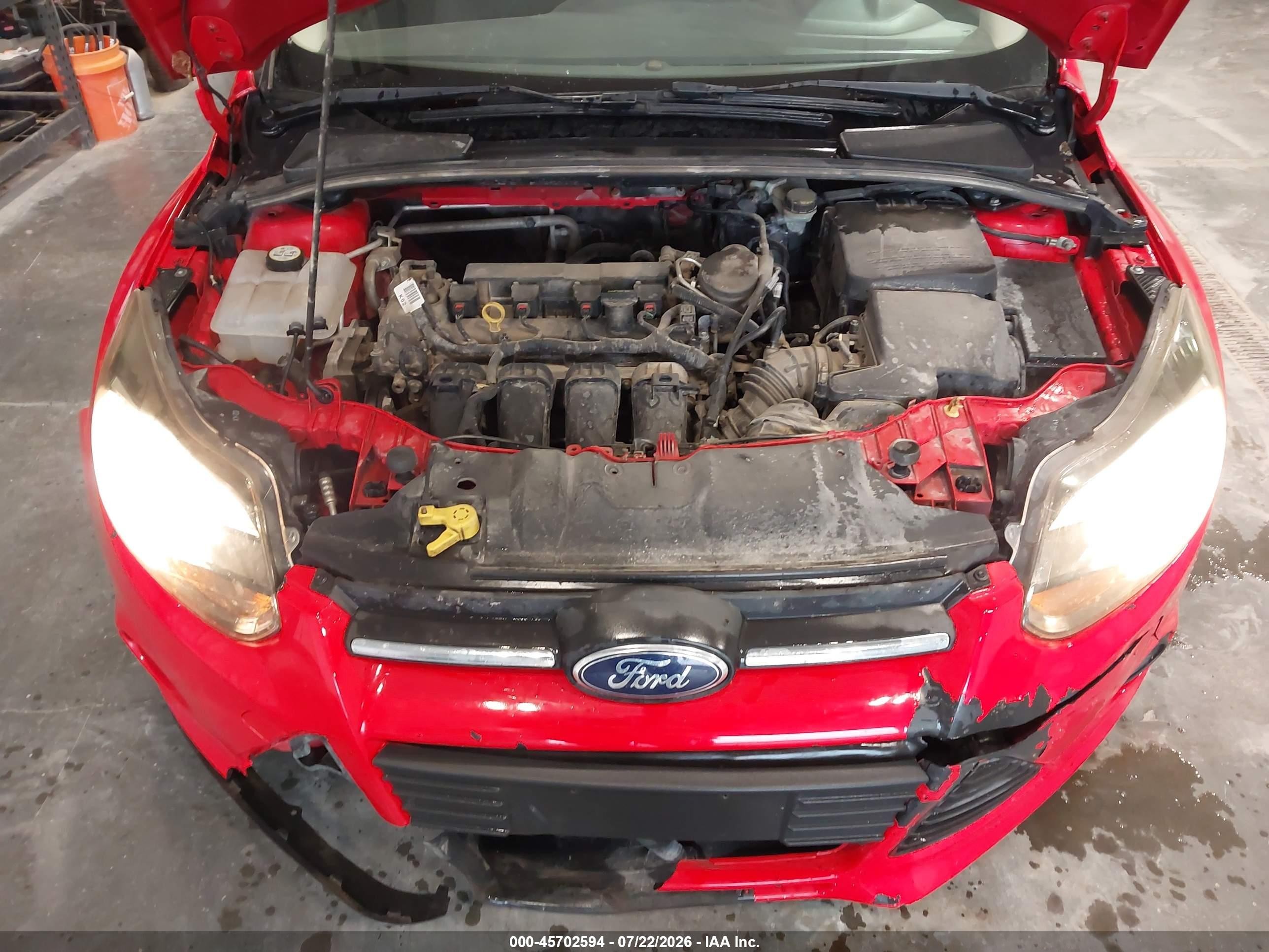 2014 Ford Focus Se Red vin: 1FADP3F25EL162094