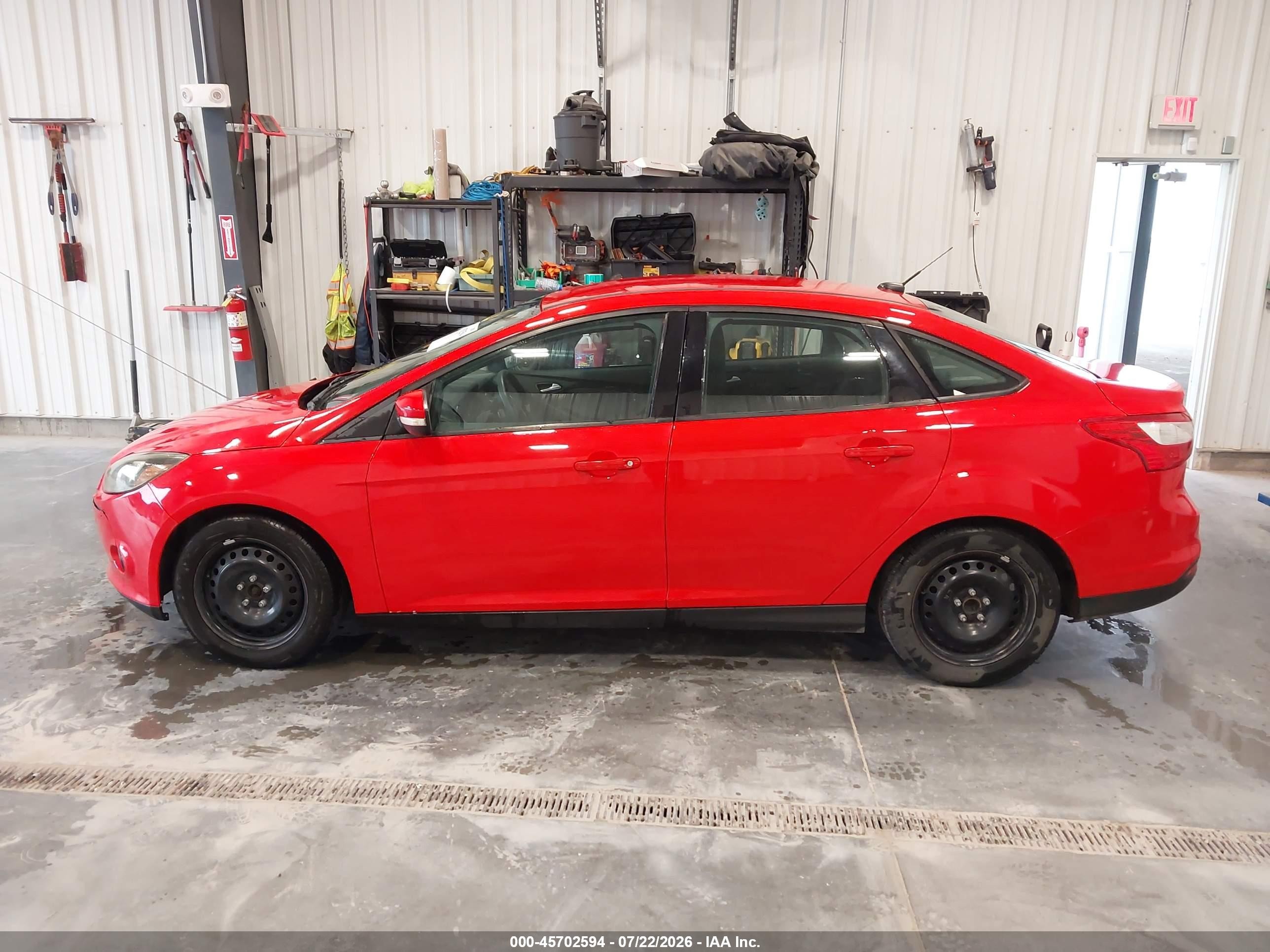 2014 Ford Focus Se Red vin: 1FADP3F25EL162094