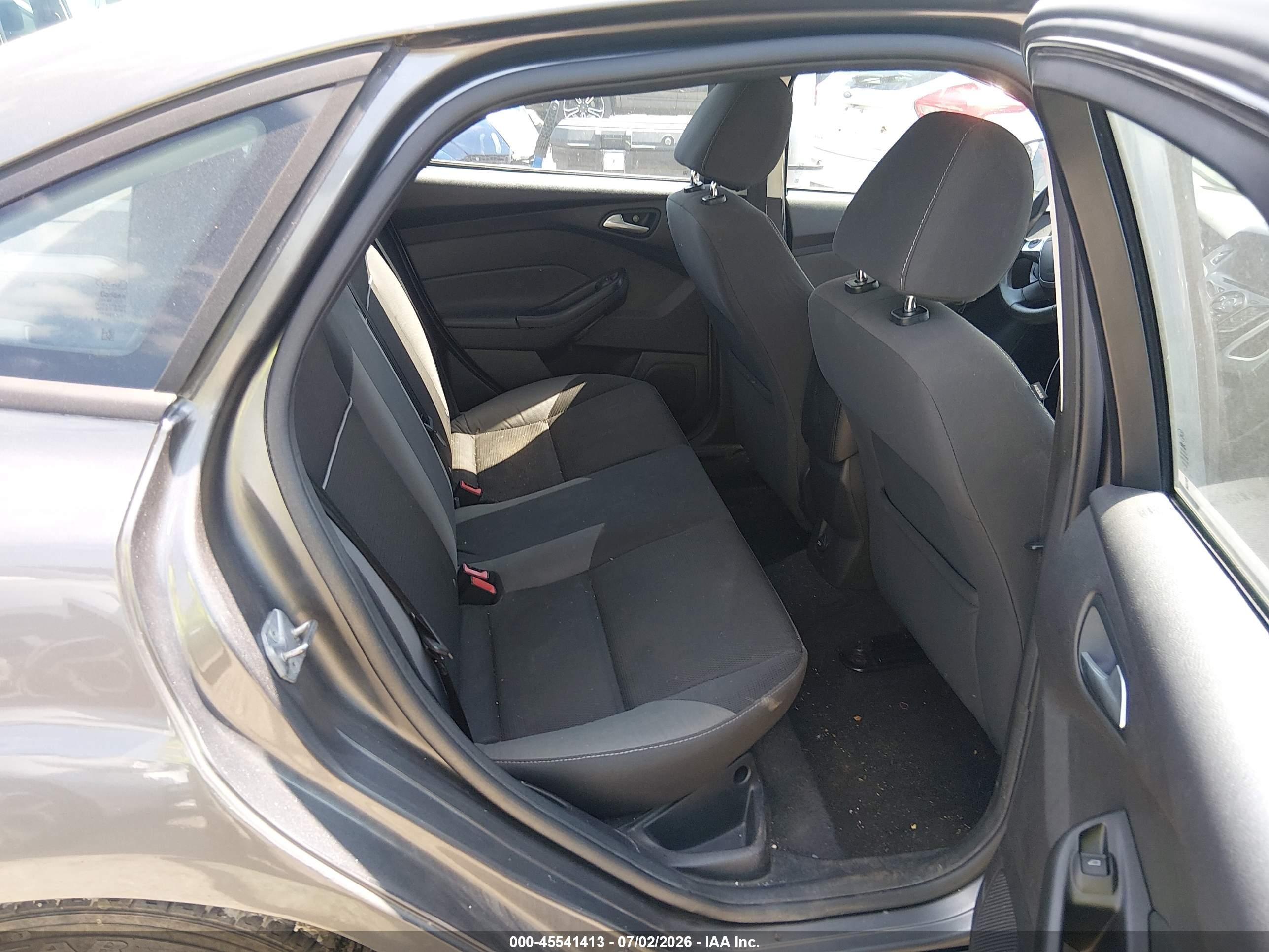 2014 Ford Focus Se Gray vin: 1FADP3F25EL202044