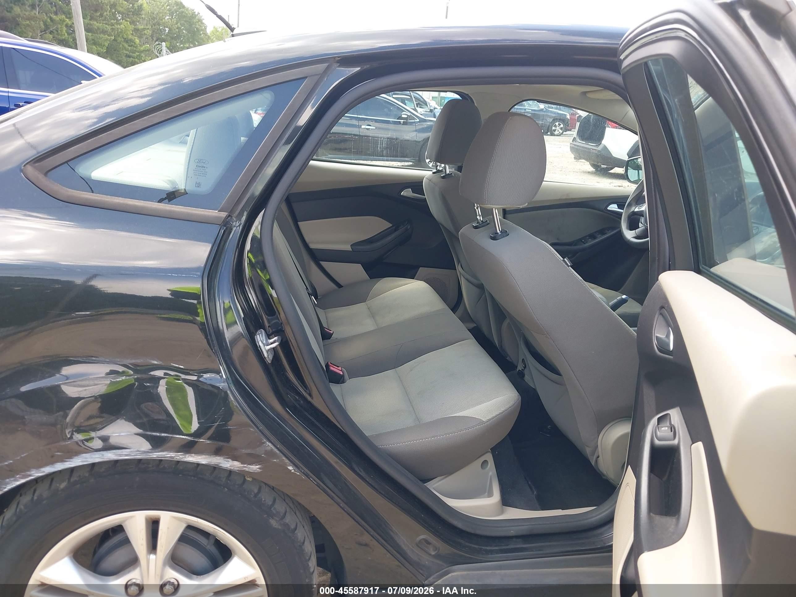 2014 Ford Focus Se Black vin: 1FADP3F25EL202657