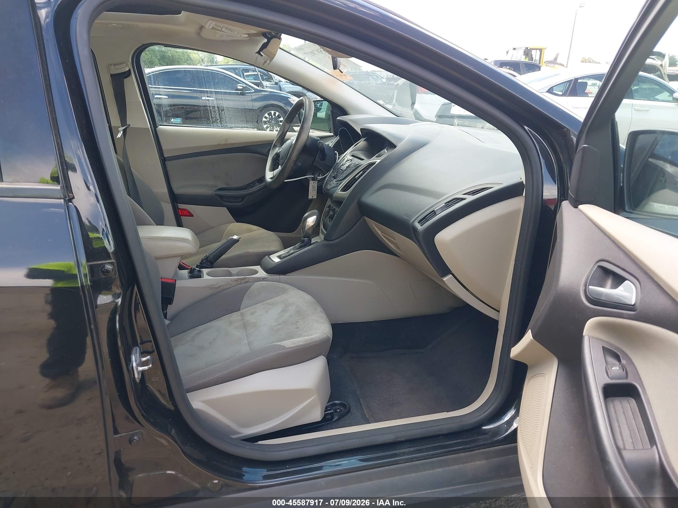 2014 Ford Focus Se Black vin: 1FADP3F25EL202657