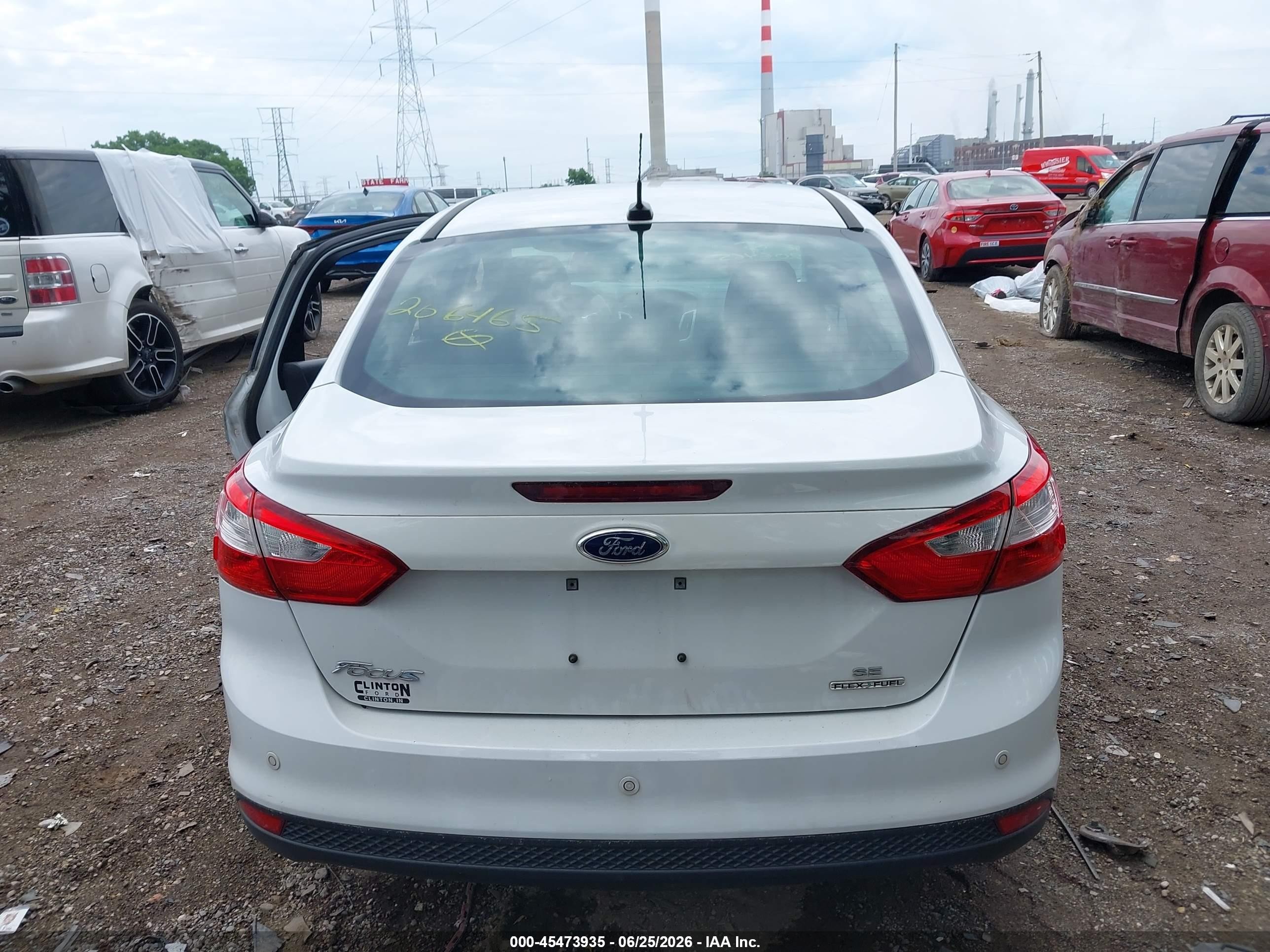 2014 Ford Focus Se Белый vin: 1FADP3F25EL206465