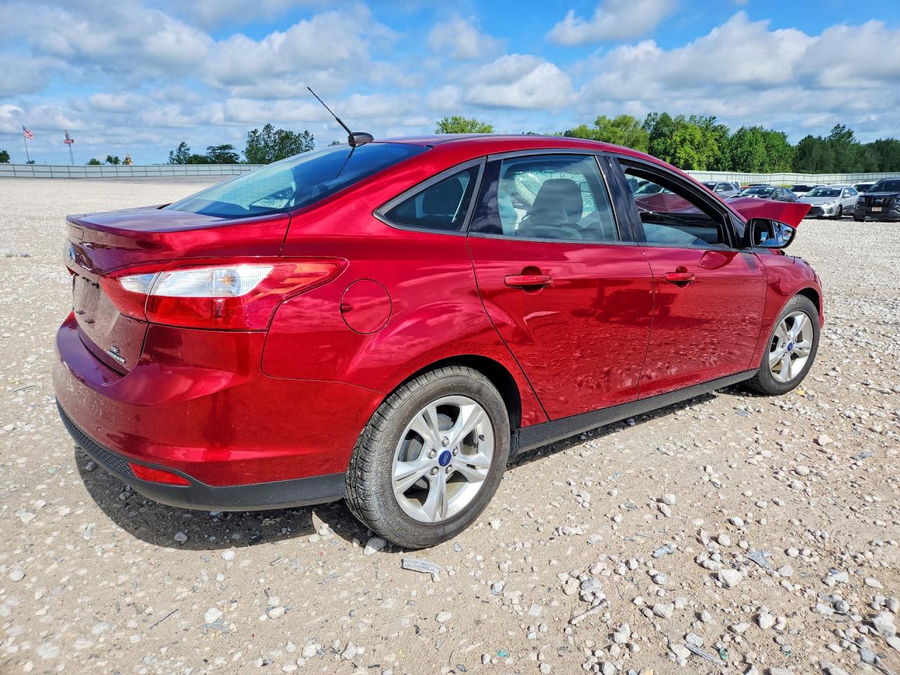 2014 Ford Focus Se Red vin: 1FADP3F25EL235870