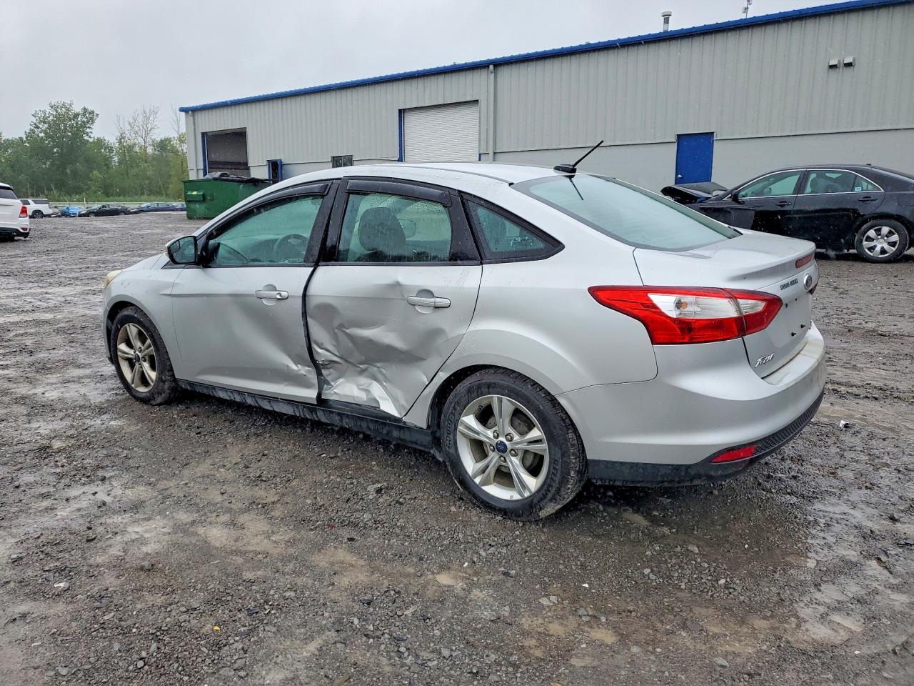 2014 Ford Focus Se Серебряный vin: 1FADP3F25EL239143