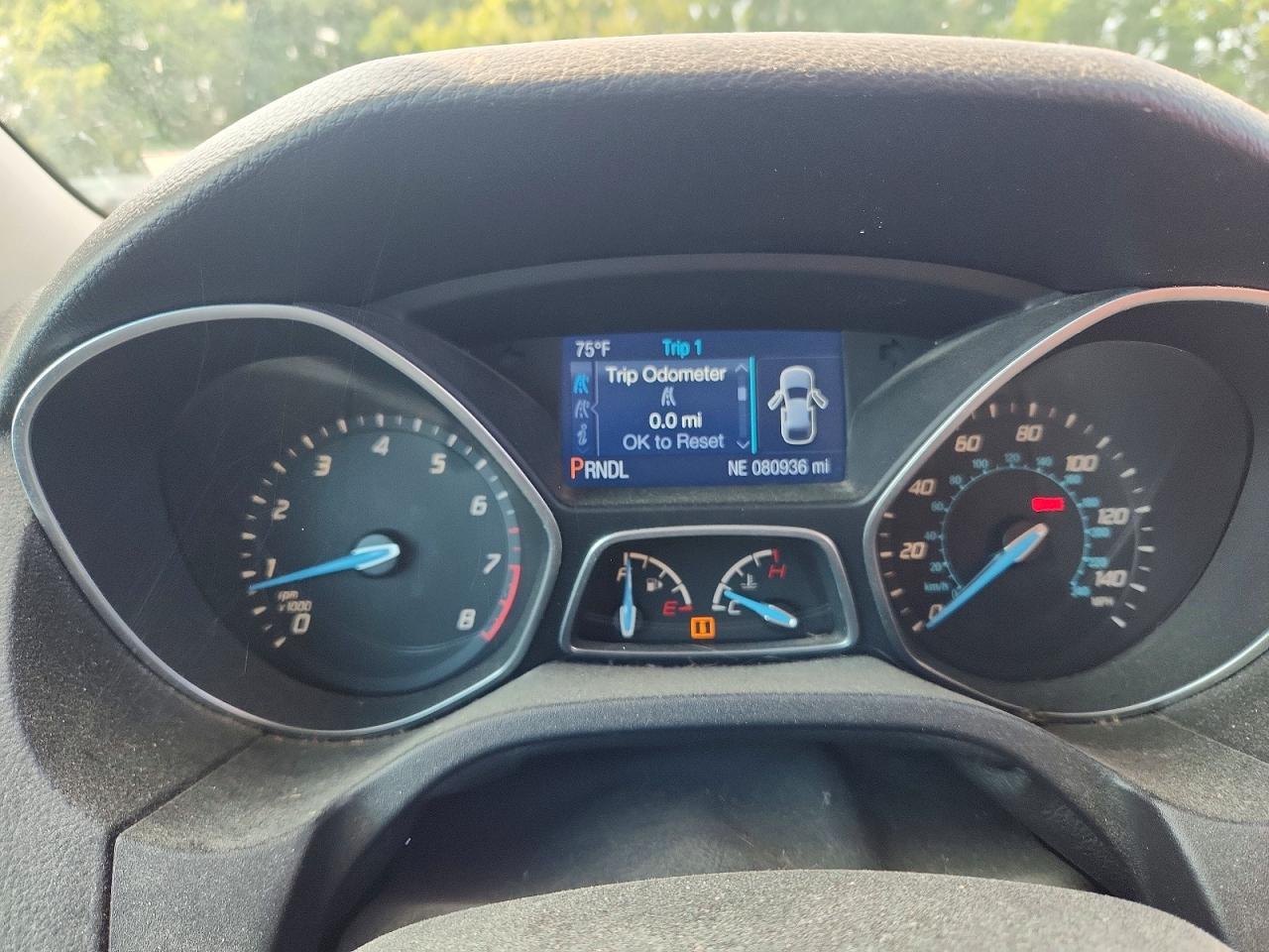 2014 Ford Focus Se Серебряный vin: 1FADP3F25EL239143