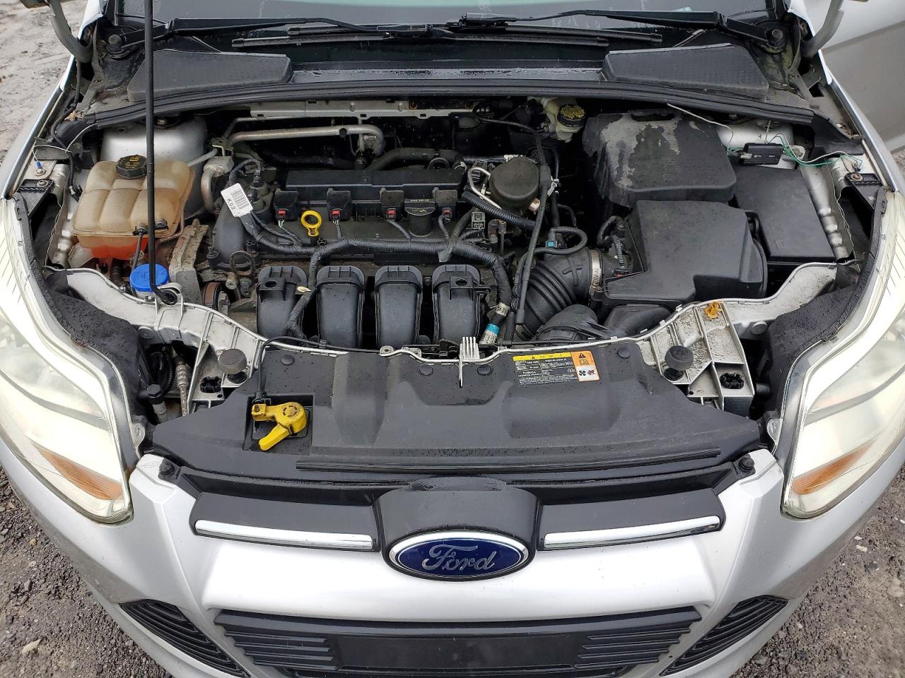 2014 Ford Focus Se Серебряный vin: 1FADP3F25EL239143