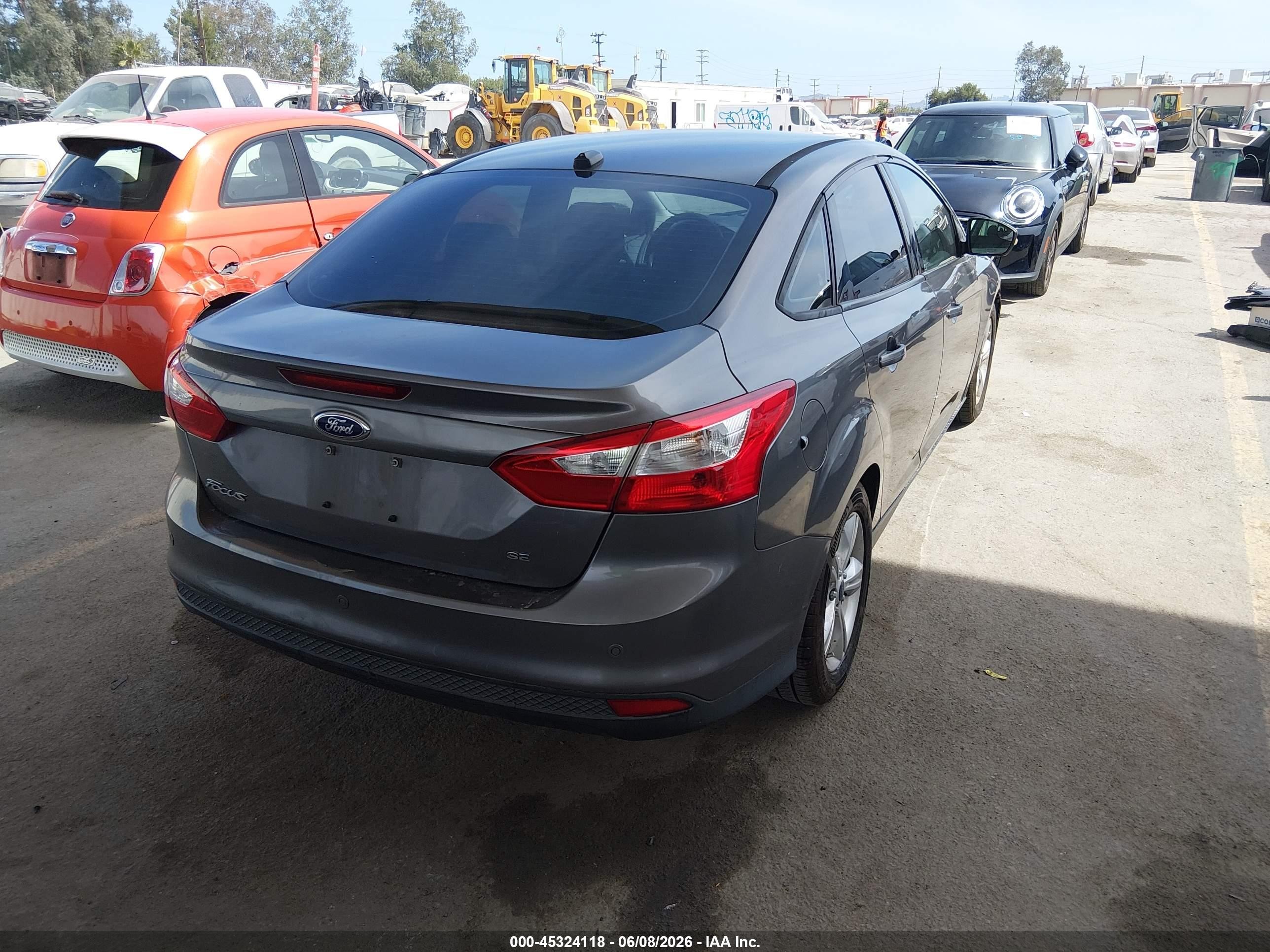 2014 Ford Focus Se Gray vin: 1FADP3F25EL241748