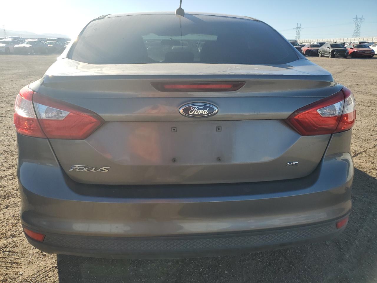 2014 Ford Focus Se Charcoal vin: 1FADP3F25EL249087