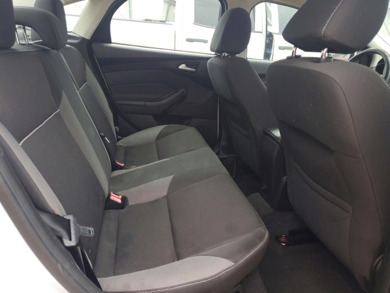 2014 Ford Focus Se White vin: 1FADP3F25EL265404