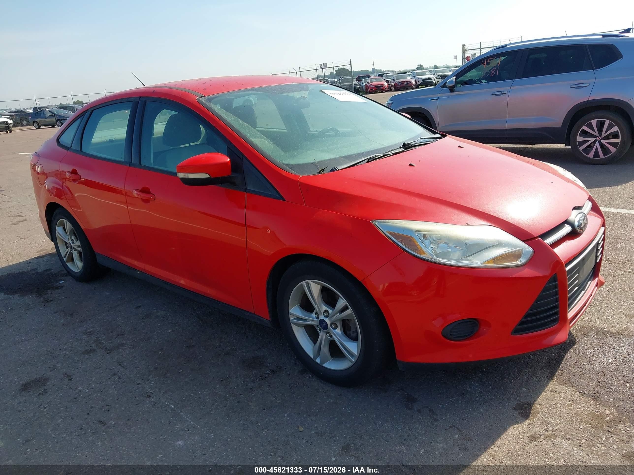 2014 Ford Focus Se Красный vin: 1FADP3F25EL302709