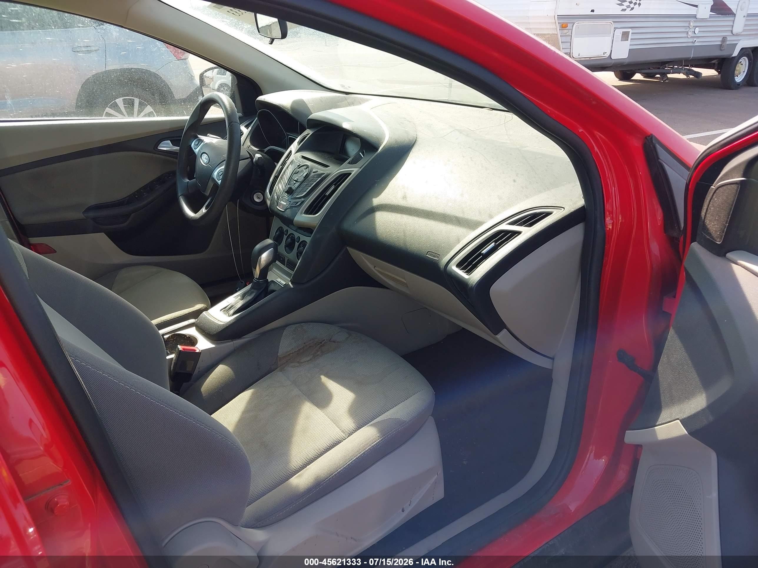 2014 Ford Focus Se Красный vin: 1FADP3F25EL302709