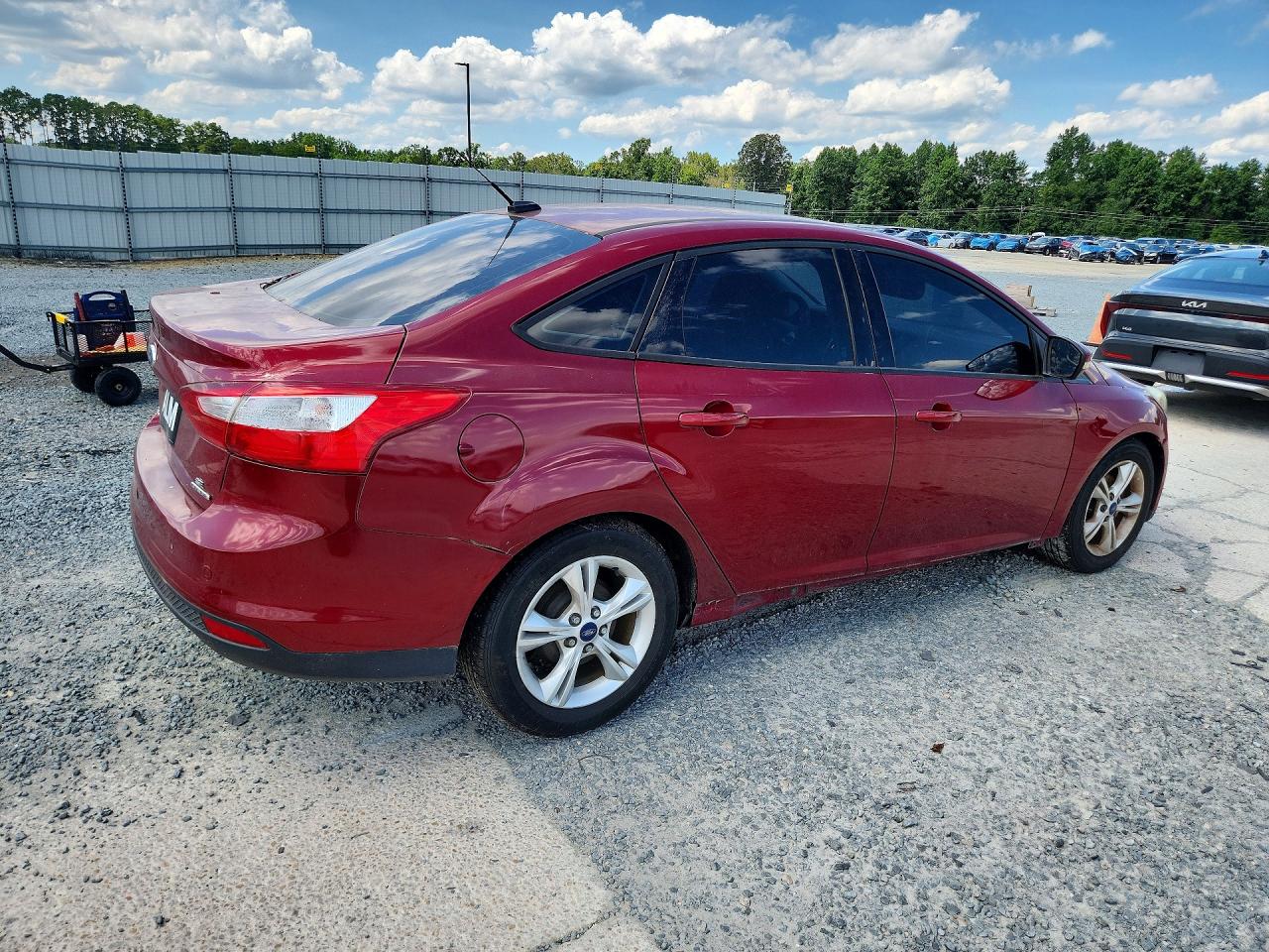 2014 Ford Focus Se Red vin: 1FADP3F25EL320403