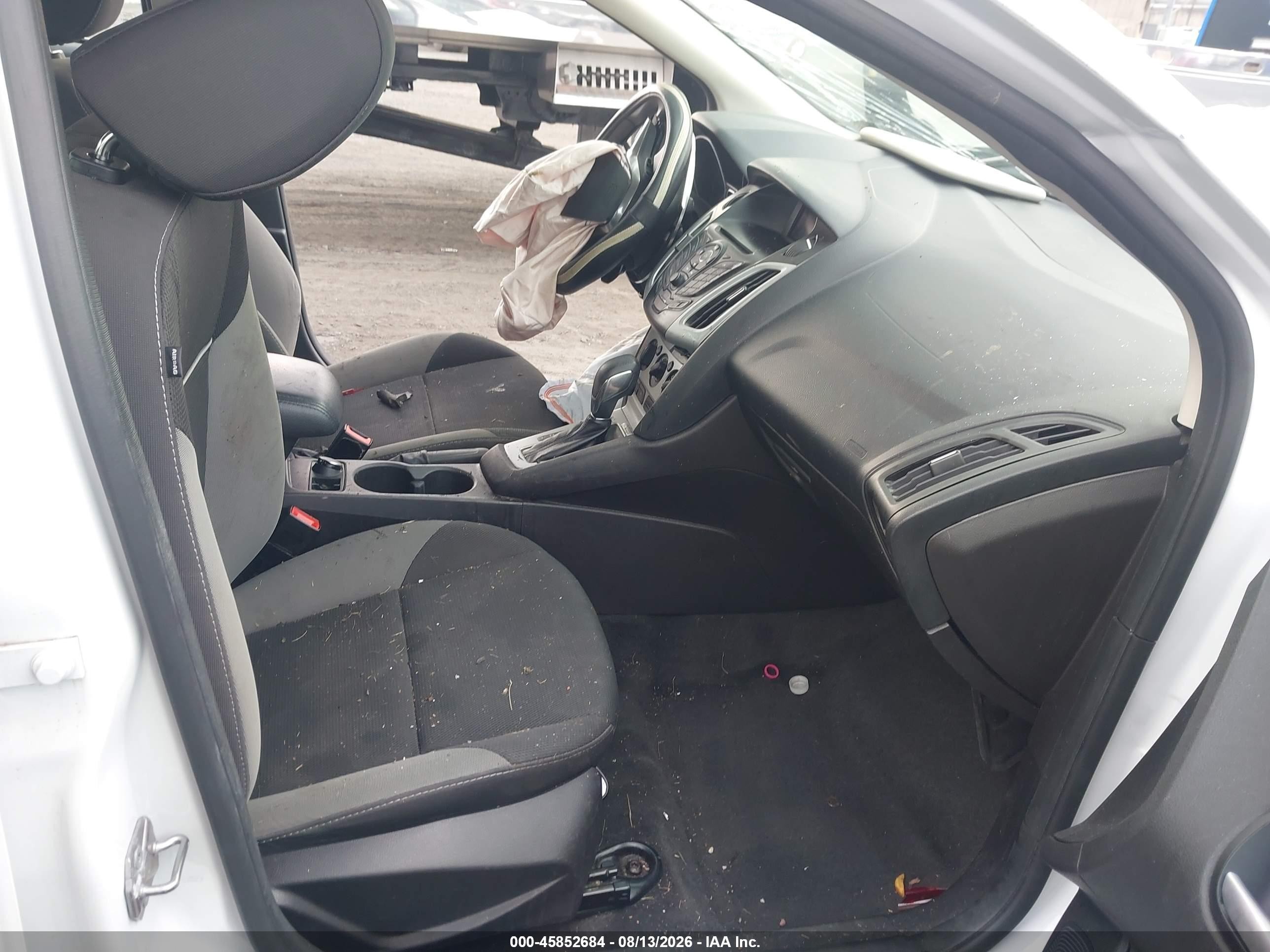 2014 Ford Focus Se White vin: 1FADP3F25EL338674