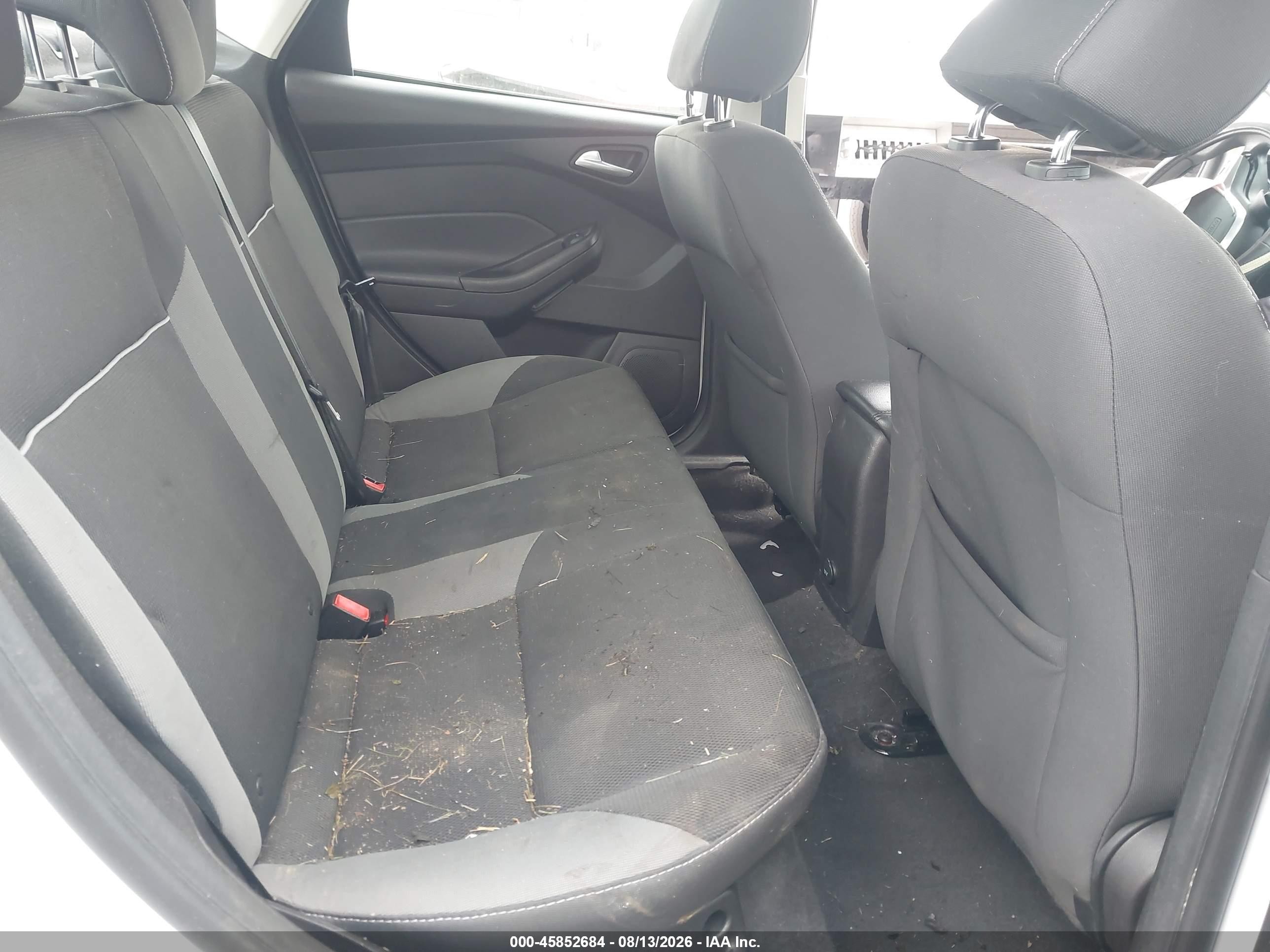 2014 Ford Focus Se White vin: 1FADP3F25EL338674