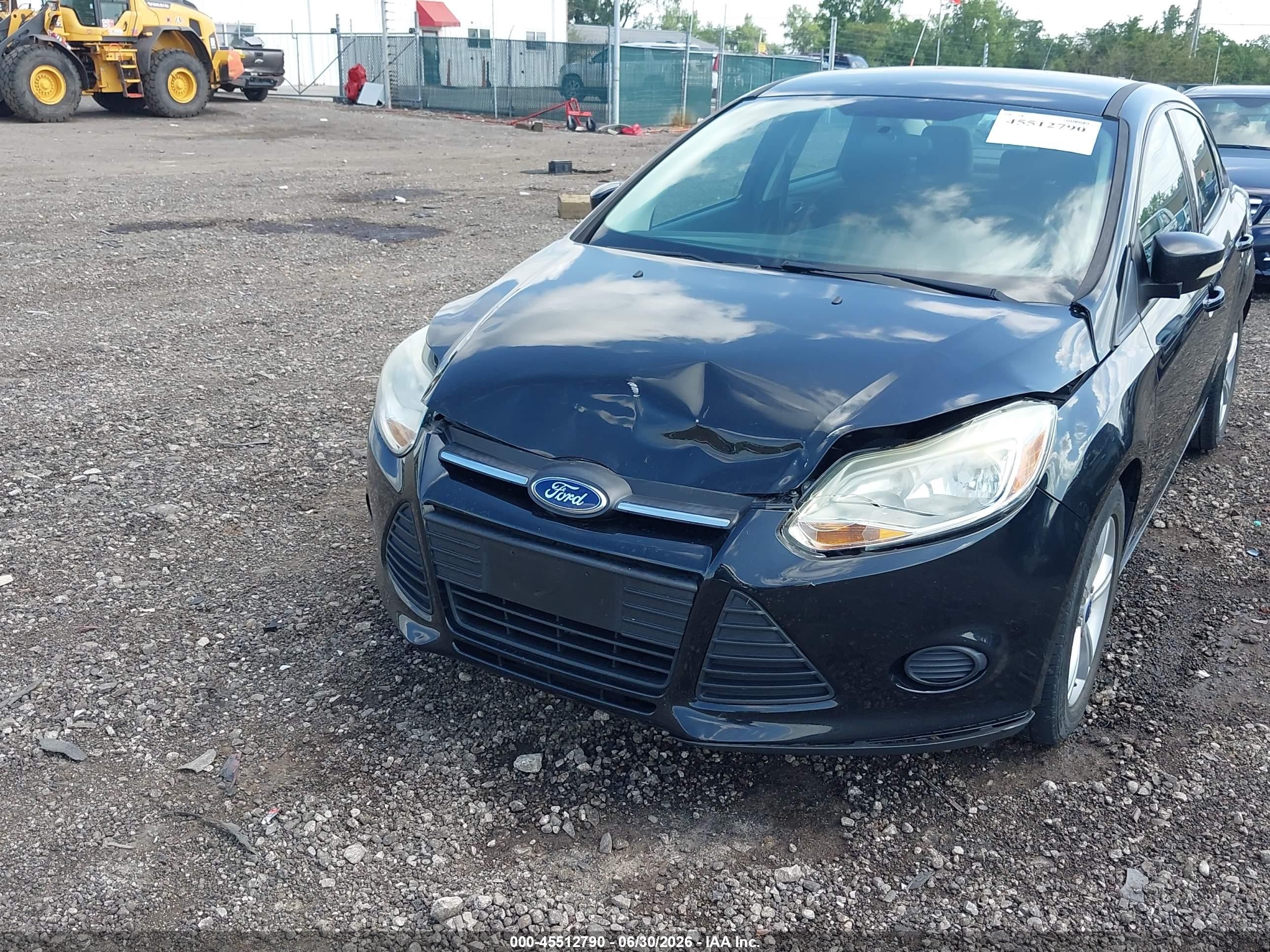2014 Ford Focus Se Черный vin: 1FADP3F25EL340098