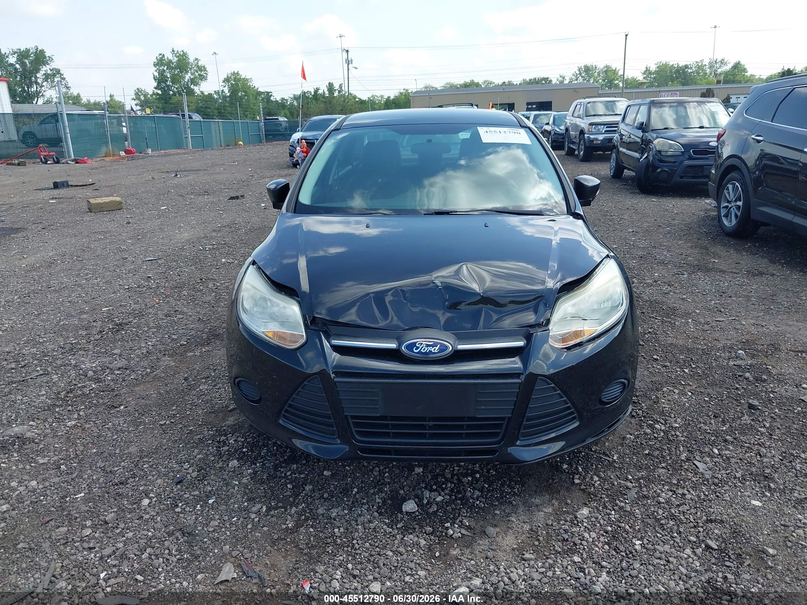 2014 Ford Focus Se Черный vin: 1FADP3F25EL340098