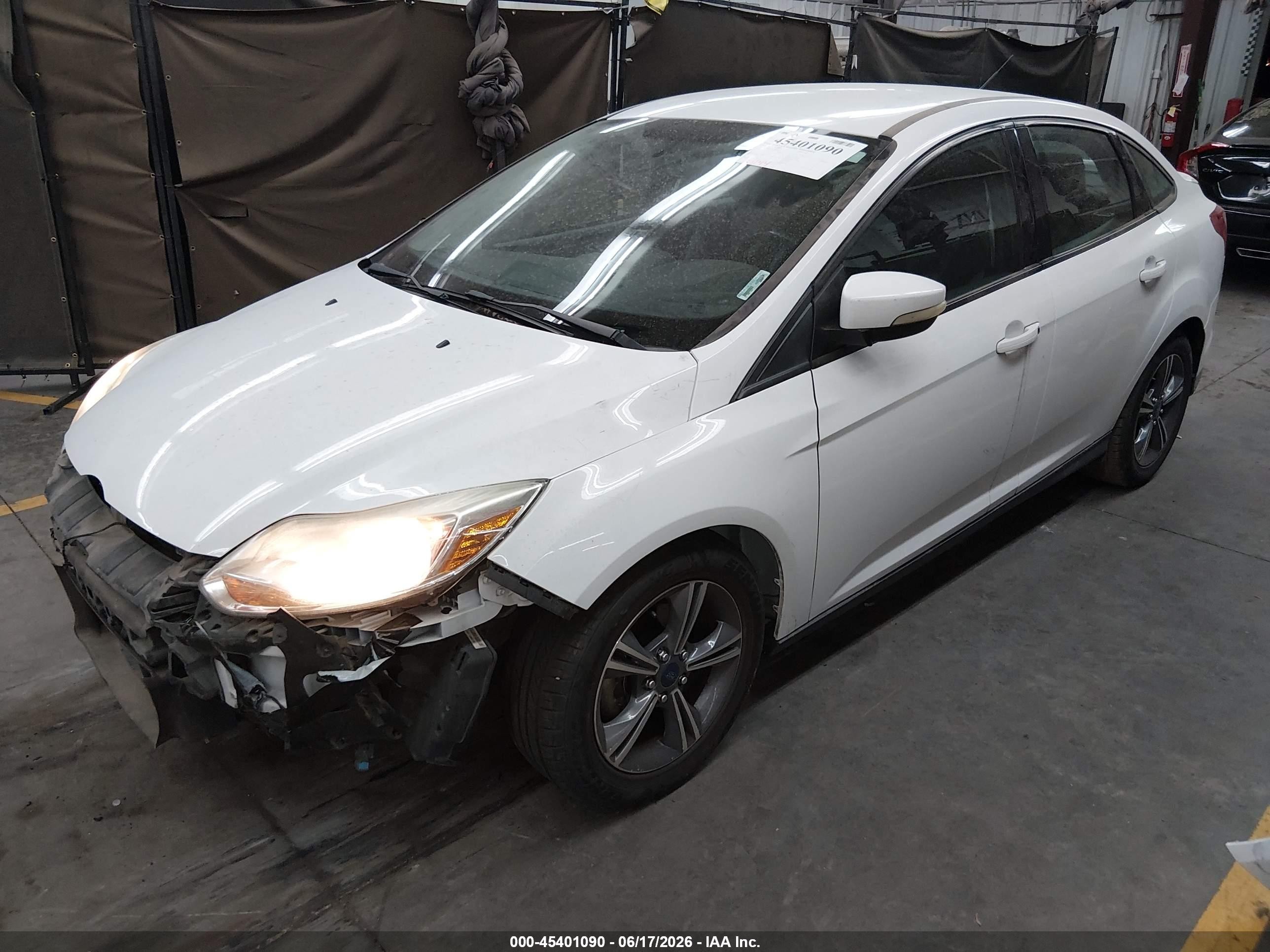 2014 Ford Focus Se White vin: 1FADP3F25EL343678