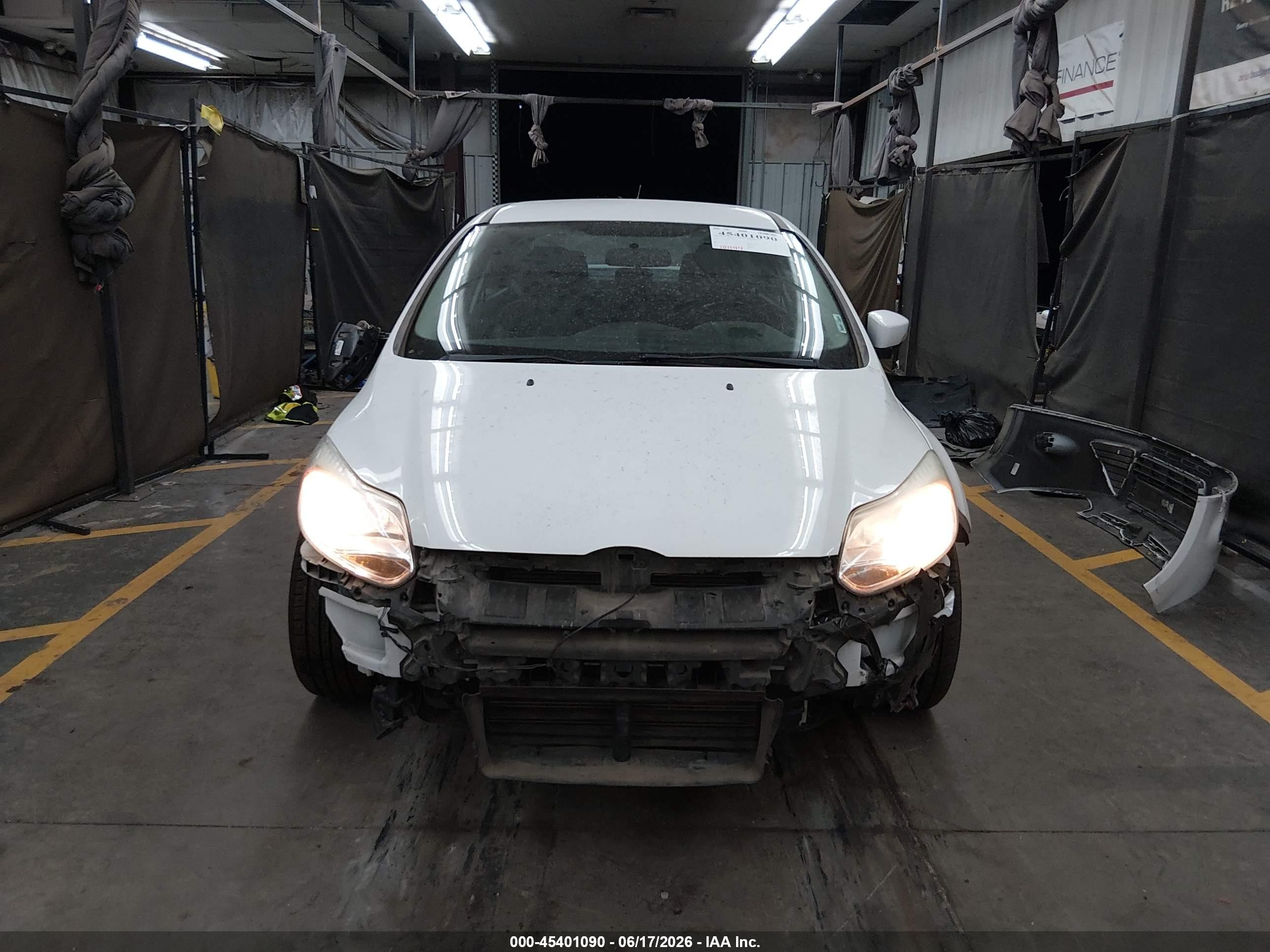 2014 Ford Focus Se White vin: 1FADP3F25EL343678