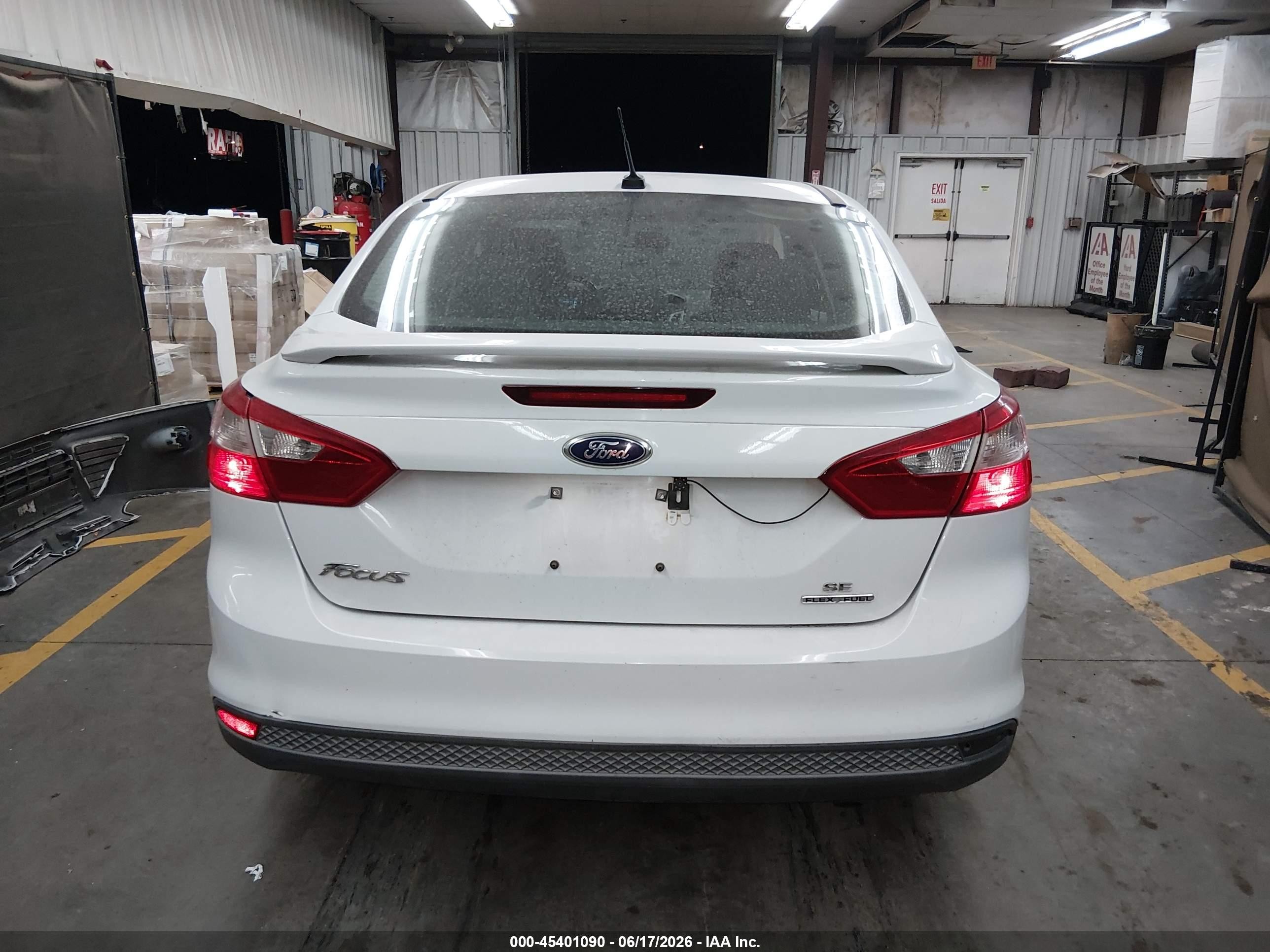 2014 Ford Focus Se White vin: 1FADP3F25EL343678