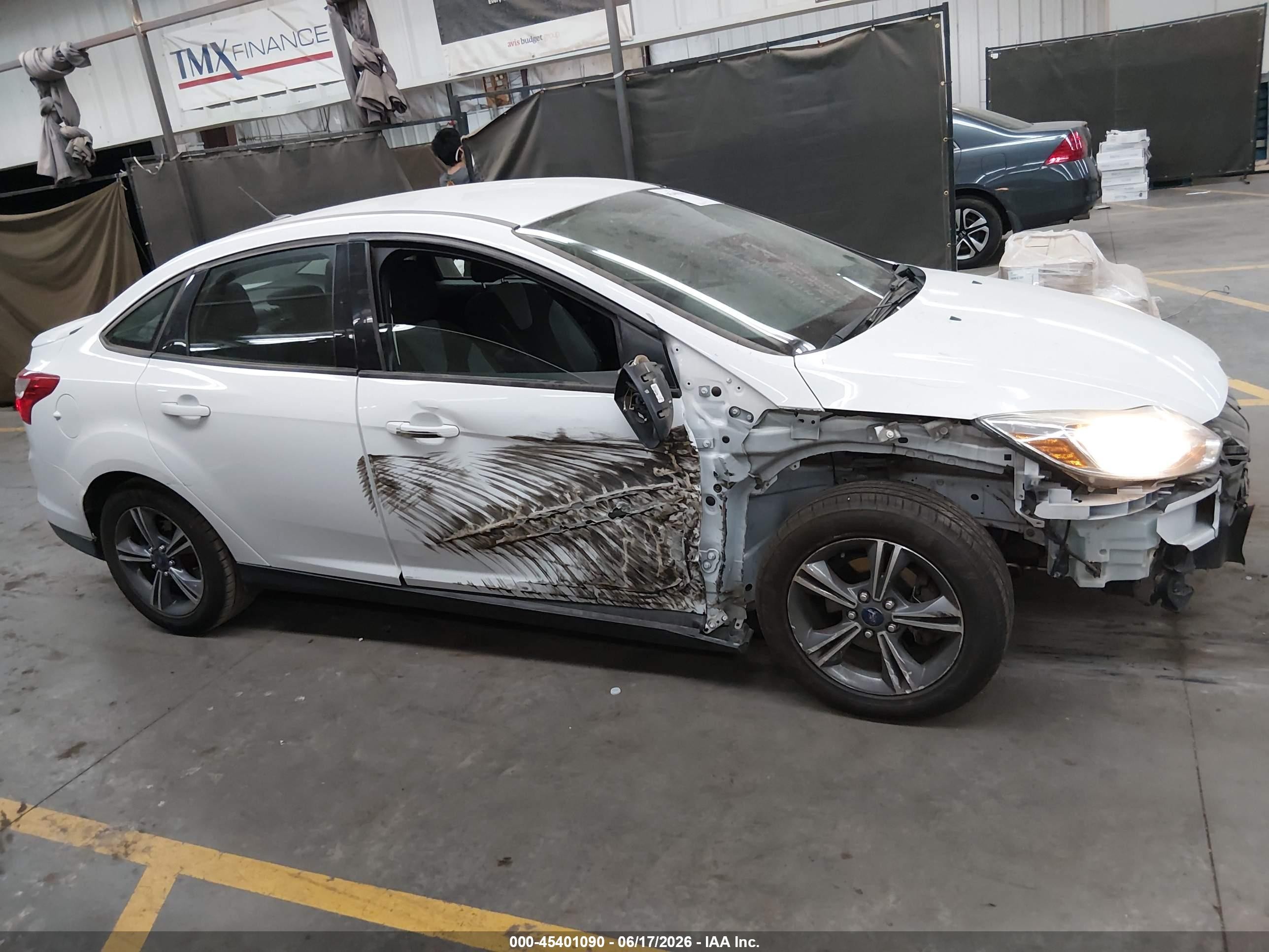 2014 Ford Focus Se White vin: 1FADP3F25EL343678
