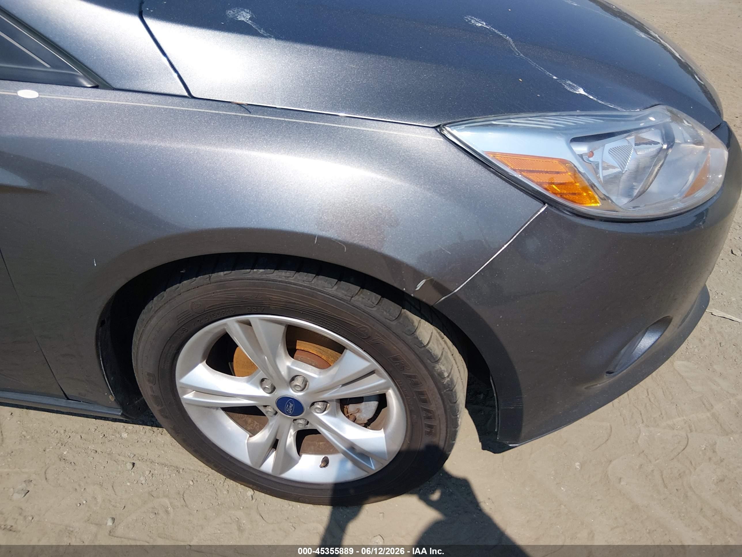 2014 Ford Focus Se Gray vin: 1FADP3F25EL369536