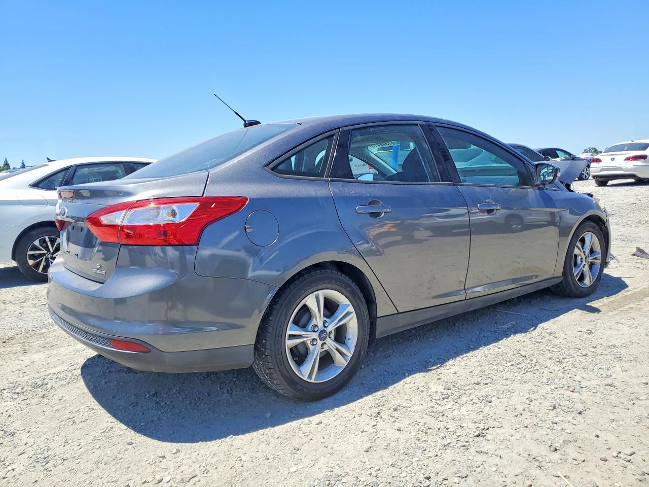 2014 Ford Focus Se Gray vin: 1FADP3F25EL392296