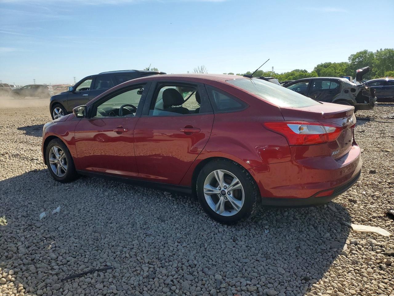 2014 Ford Focus Se Red vin: 1FADP3F25EL417973