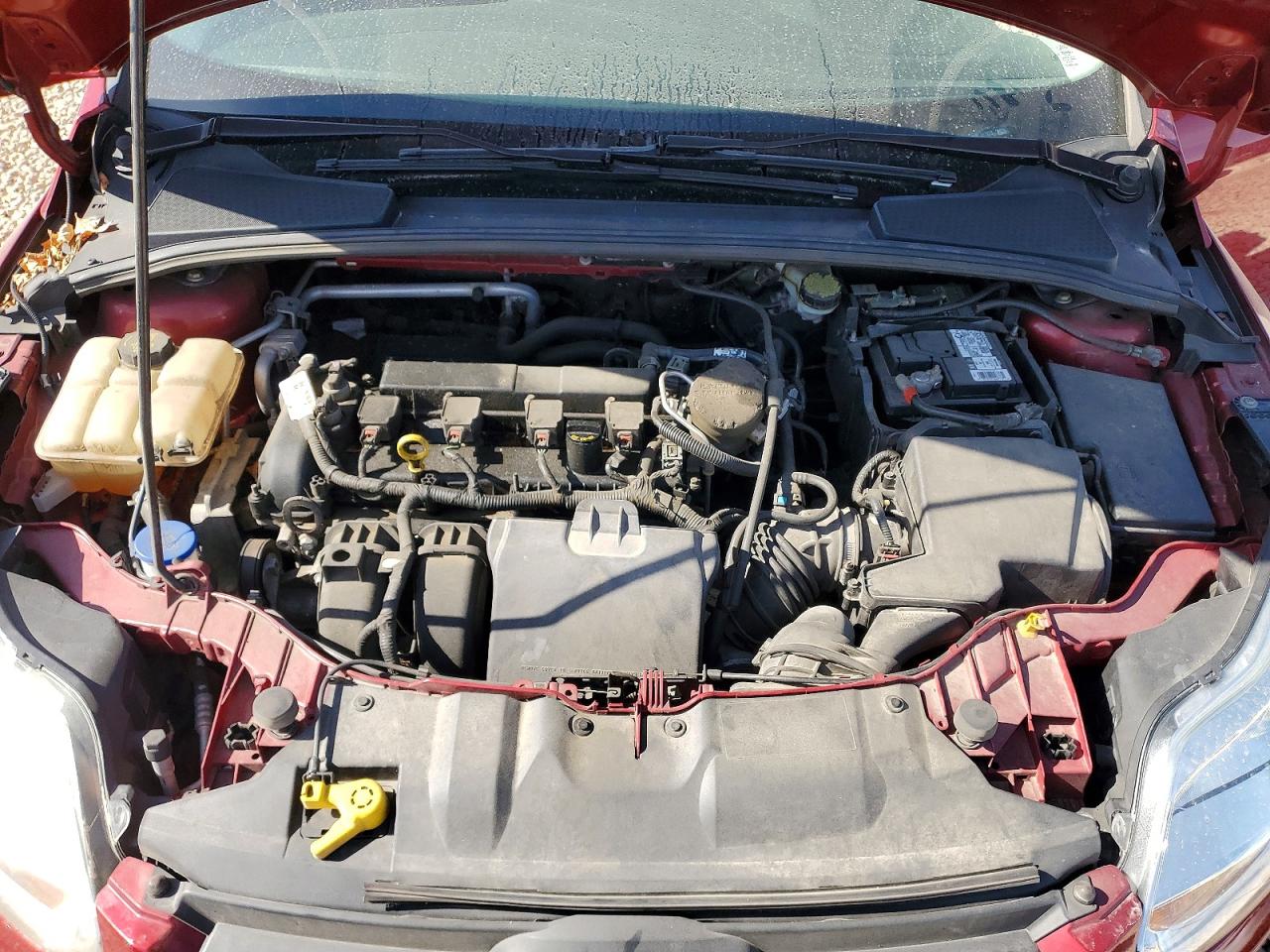 2014 Ford Focus Se Red vin: 1FADP3F25EL417973