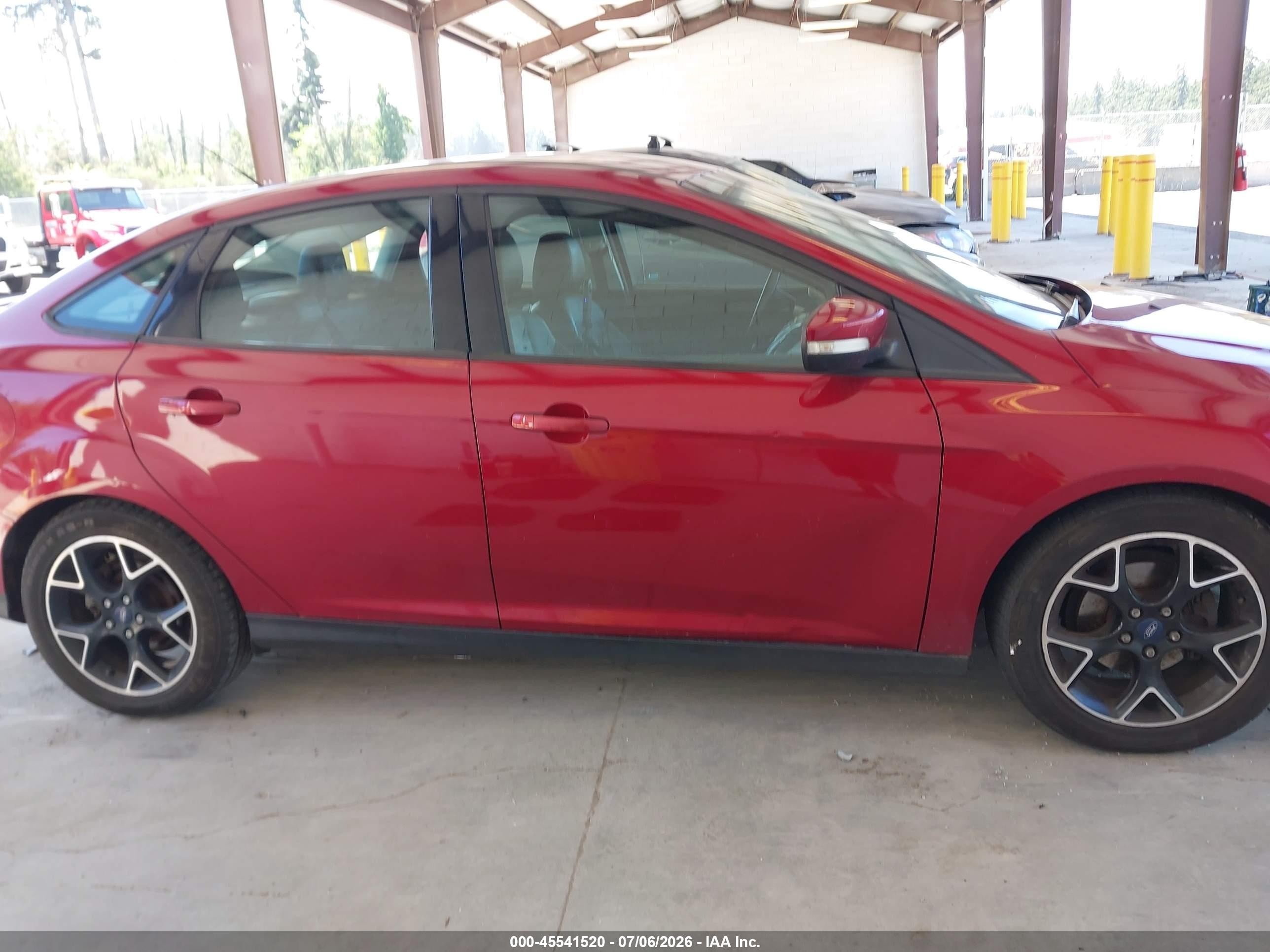 2014 Ford Focus Se Бордовый vin: 1FADP3F25EL420632