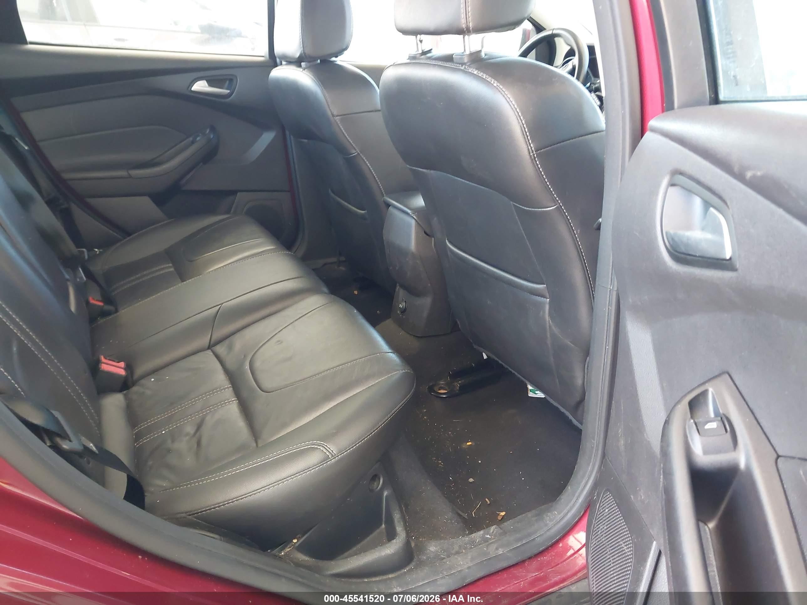 2014 Ford Focus Se Бордовый vin: 1FADP3F25EL420632