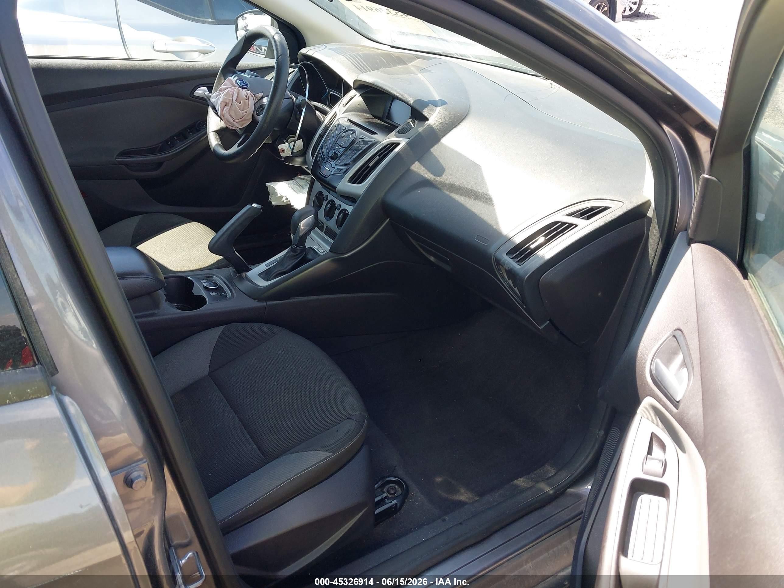 2014 Ford Focus Se Gray vin: 1FADP3F25EL434627