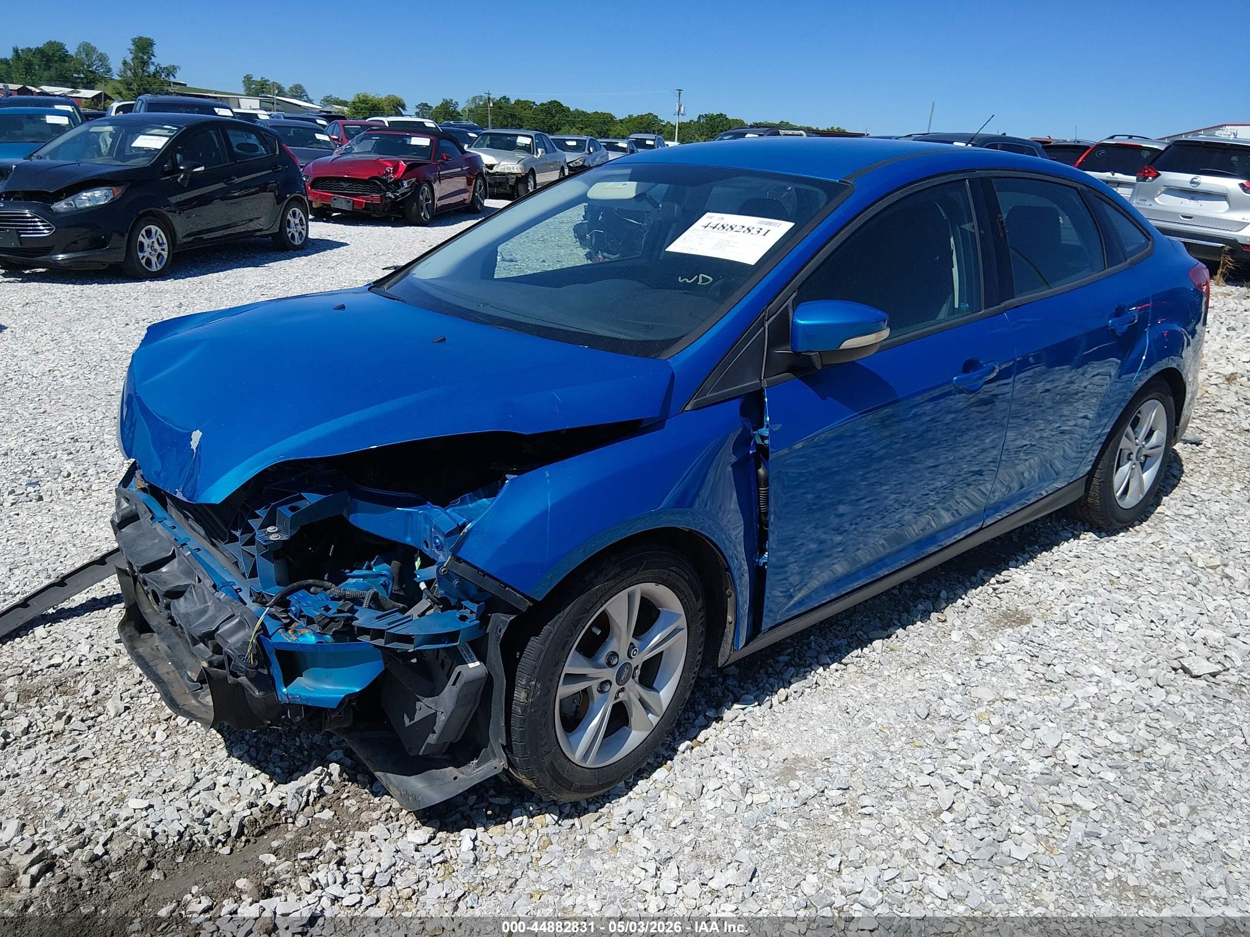 2014 Ford Focus Se Blue vin: 1FADP3F25EL447779