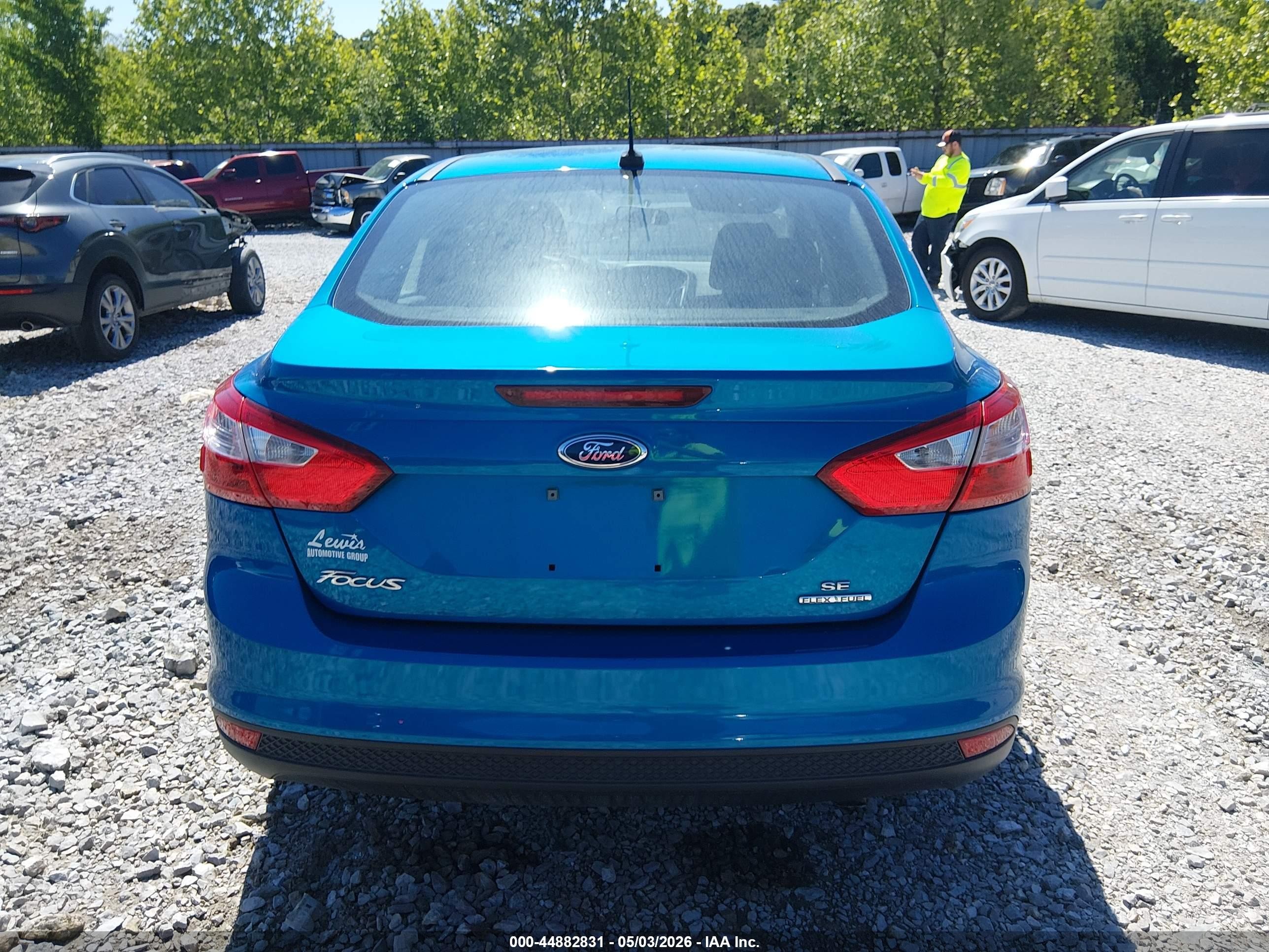 2014 Ford Focus Se Blue vin: 1FADP3F25EL447779